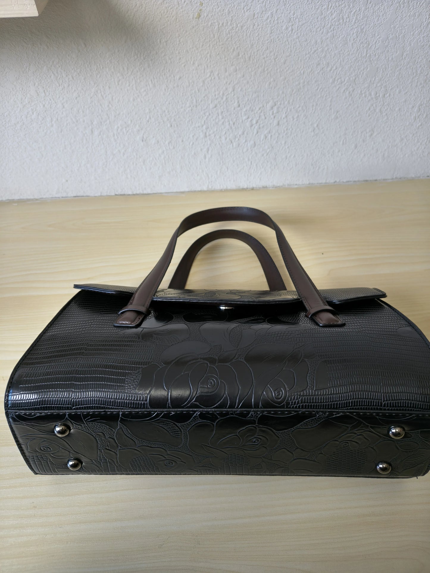 Black Lizard Embossed Rose Floral Boston Bag (E76)