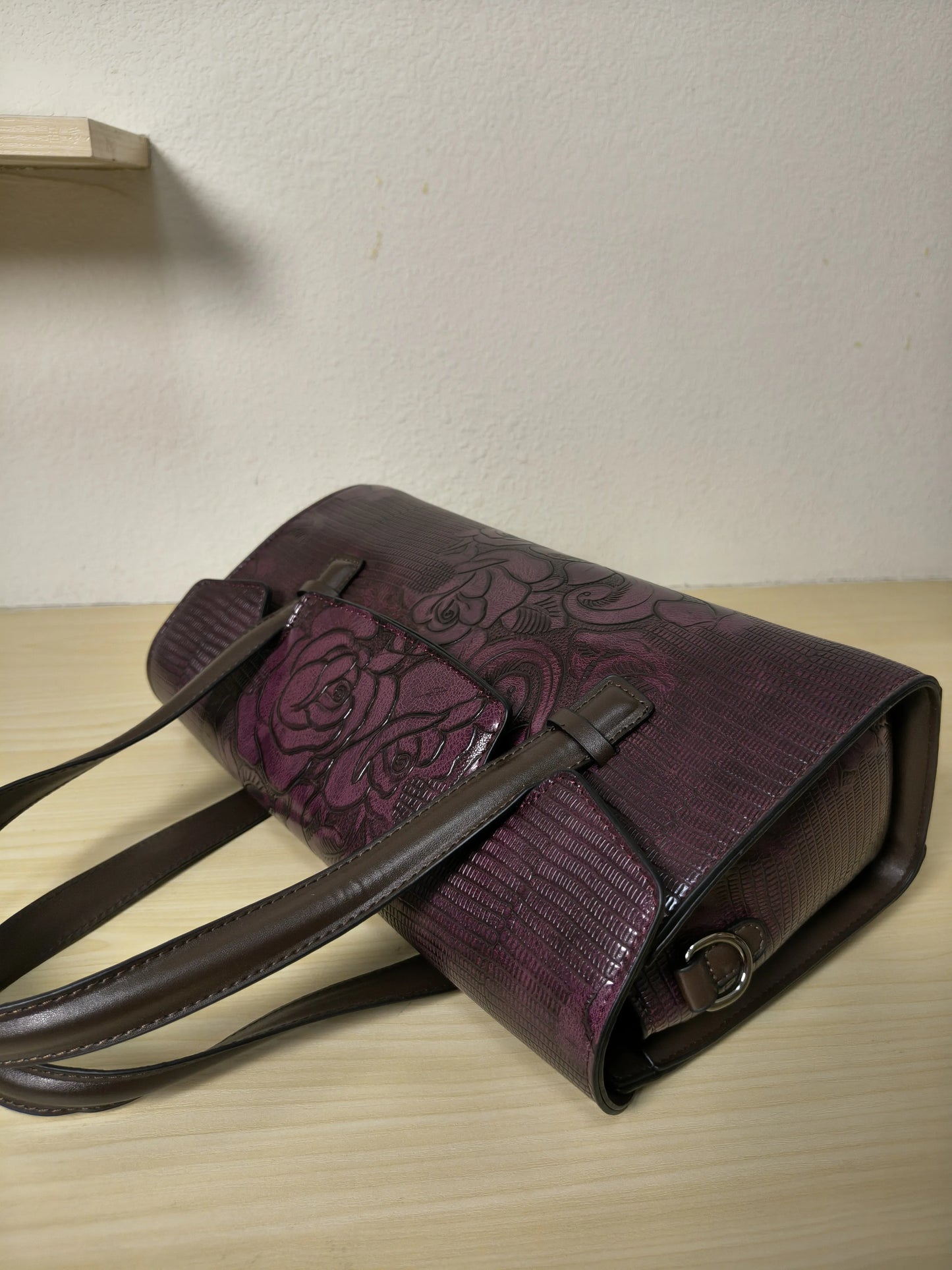Red Lizard Embossed Rose Floral Boston Bag (E80)