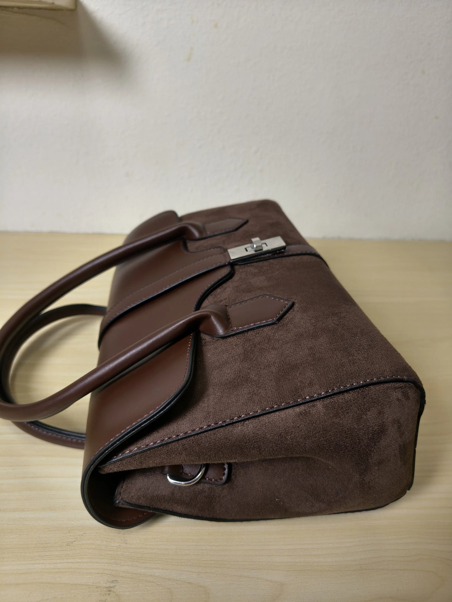 Caramel Glossy Leather & Suede Structured Satchel Bag (E84)