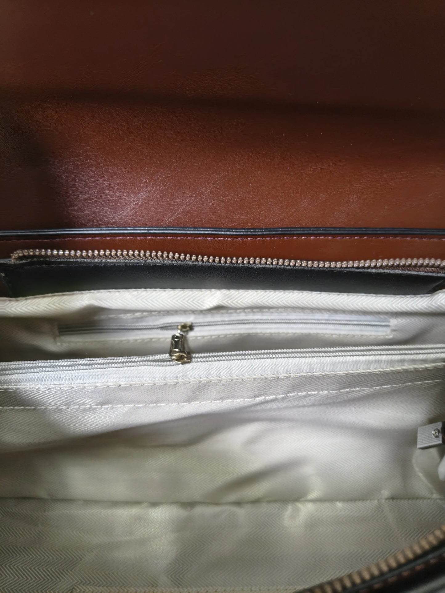 Caramel Glossy Leather & Suede Structured Satchel Bag (E84)