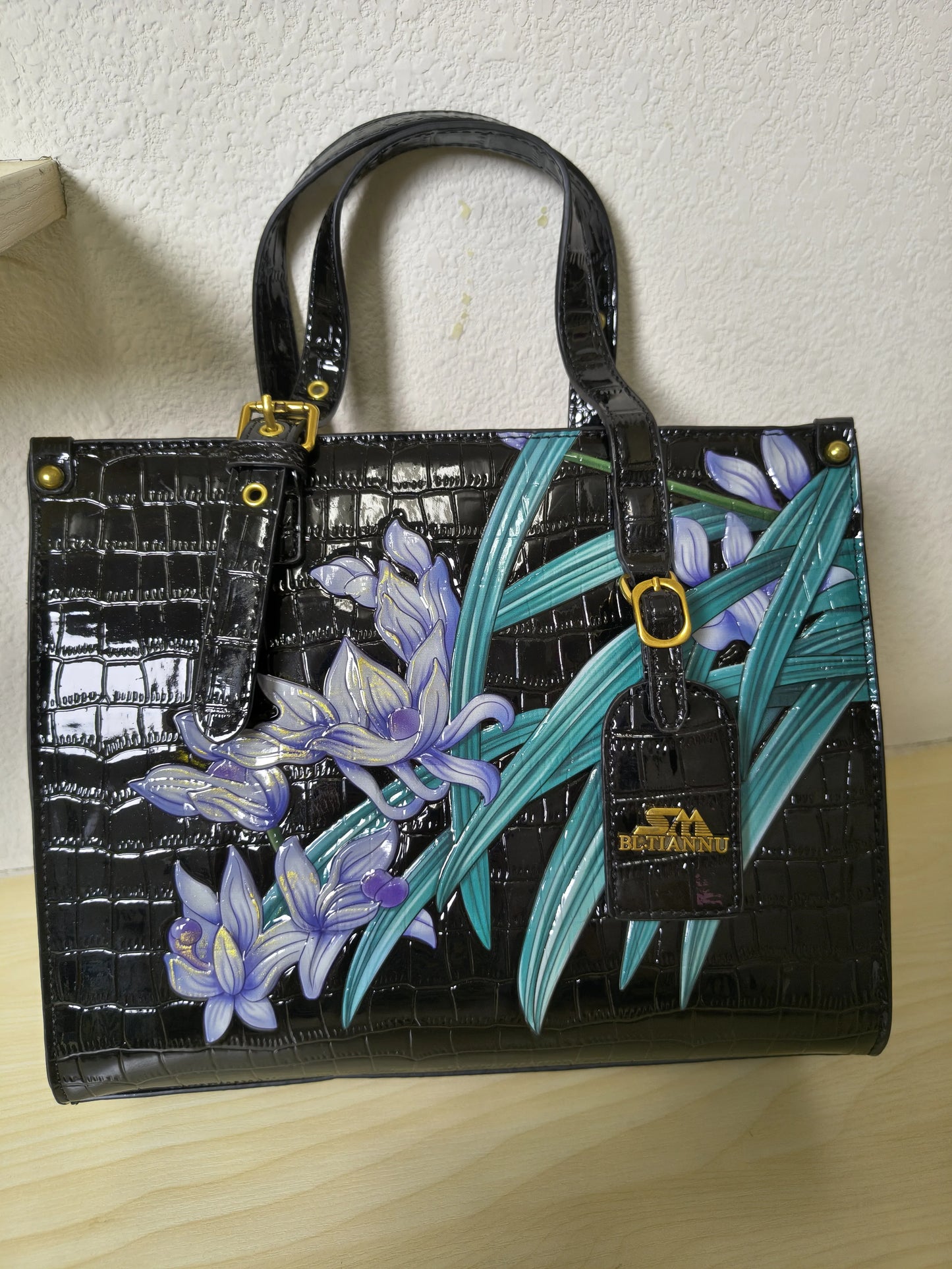 Black Crocodile Embossed Foam Print Purple Orchid Structured Bag (E86)