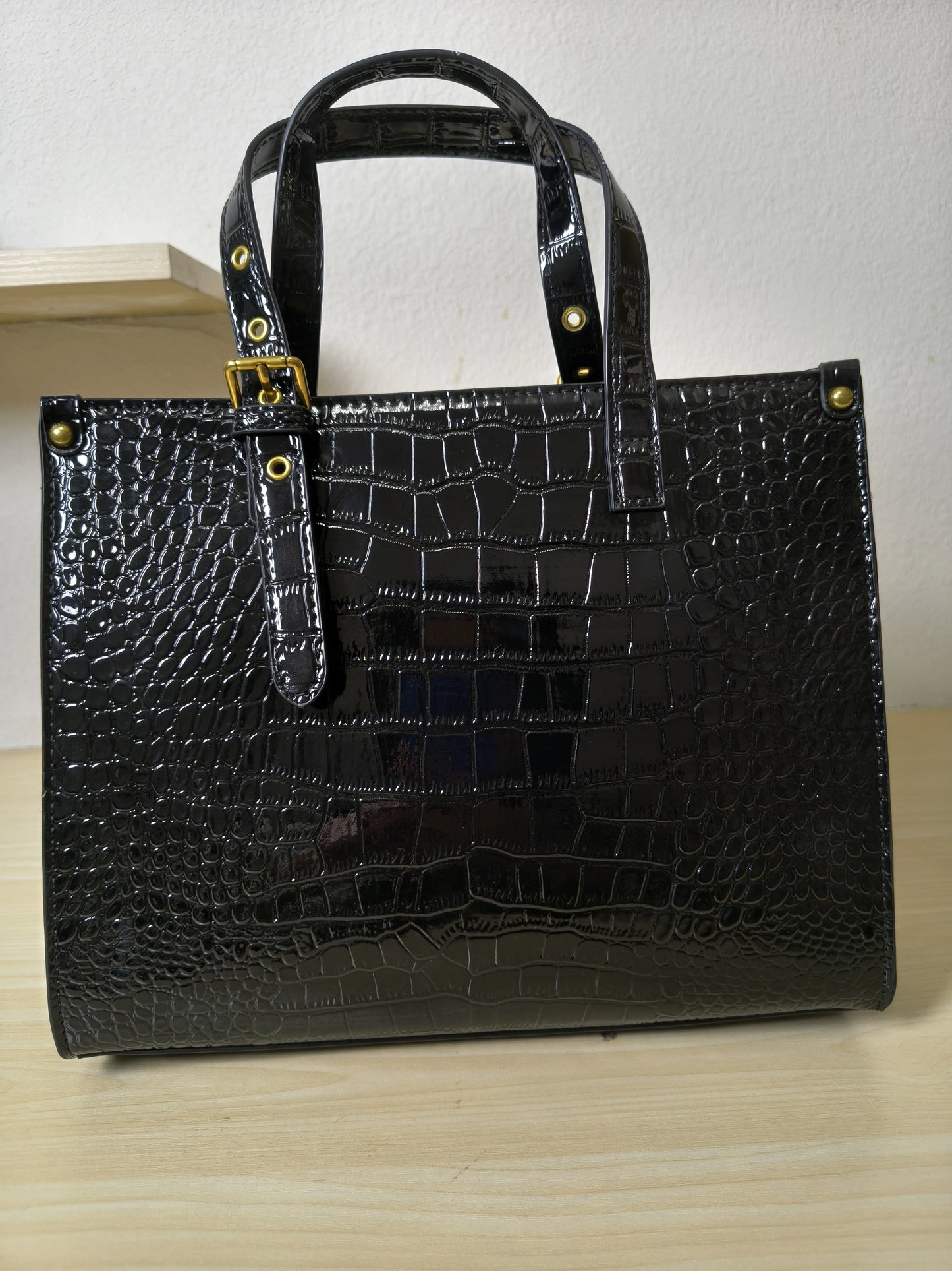 Black Crocodile Embossed Foam Print Purple Orchid Structured Bag (E86)