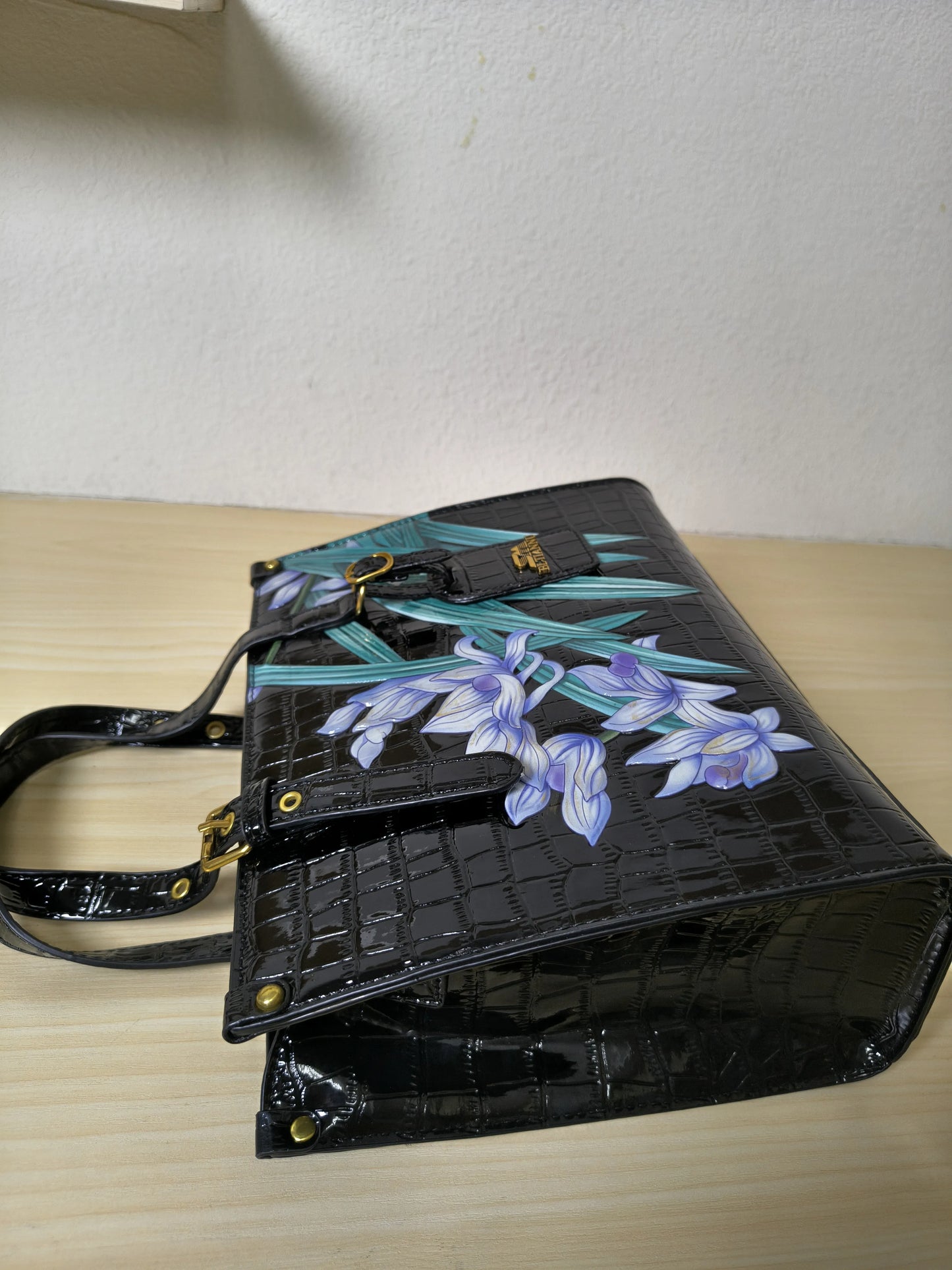 Black Crocodile Embossed Foam Print Purple Orchid Structured Bag (E86)