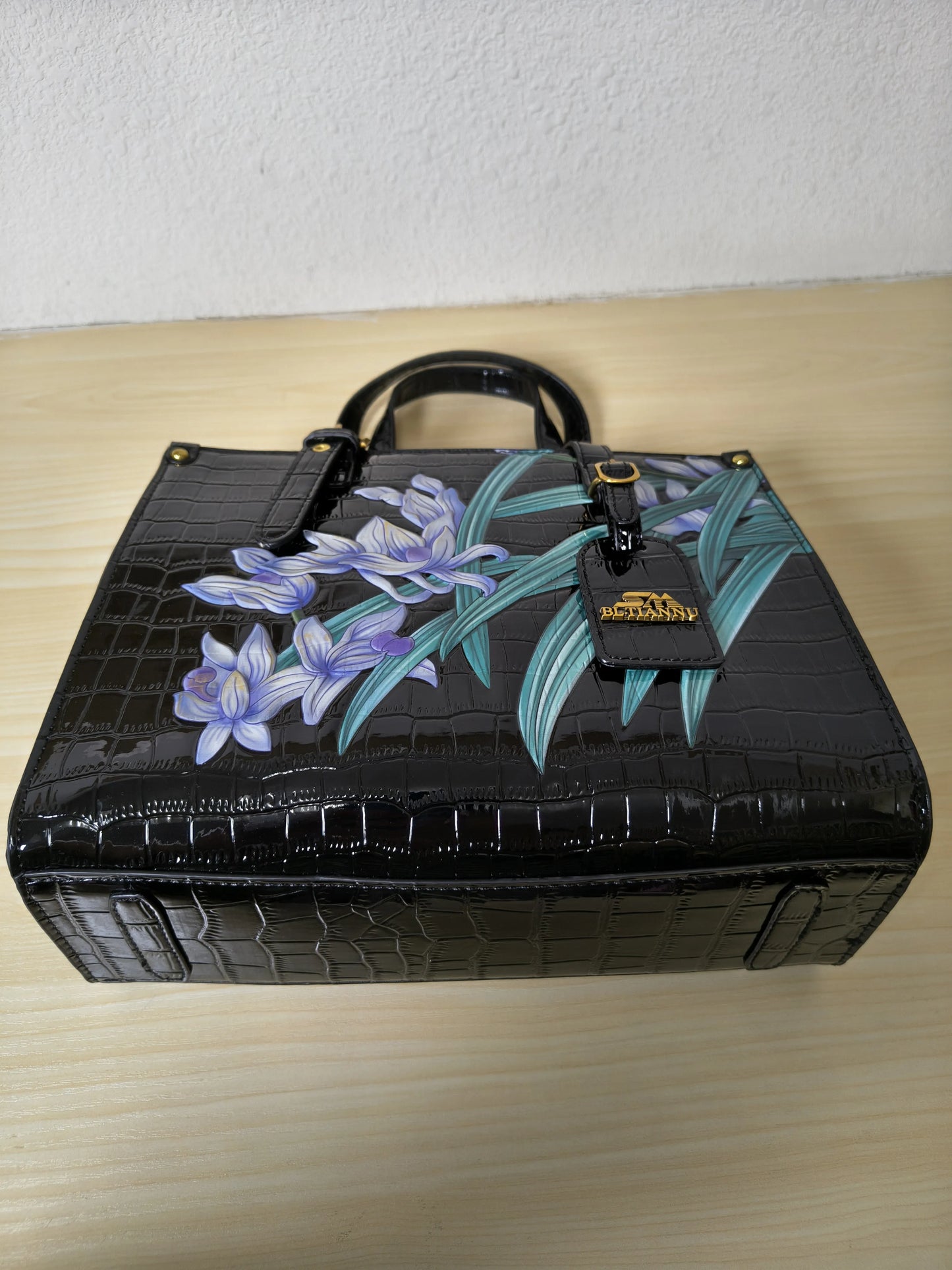 Black Crocodile Embossed Foam Print Purple Orchid Structured Bag (E86)