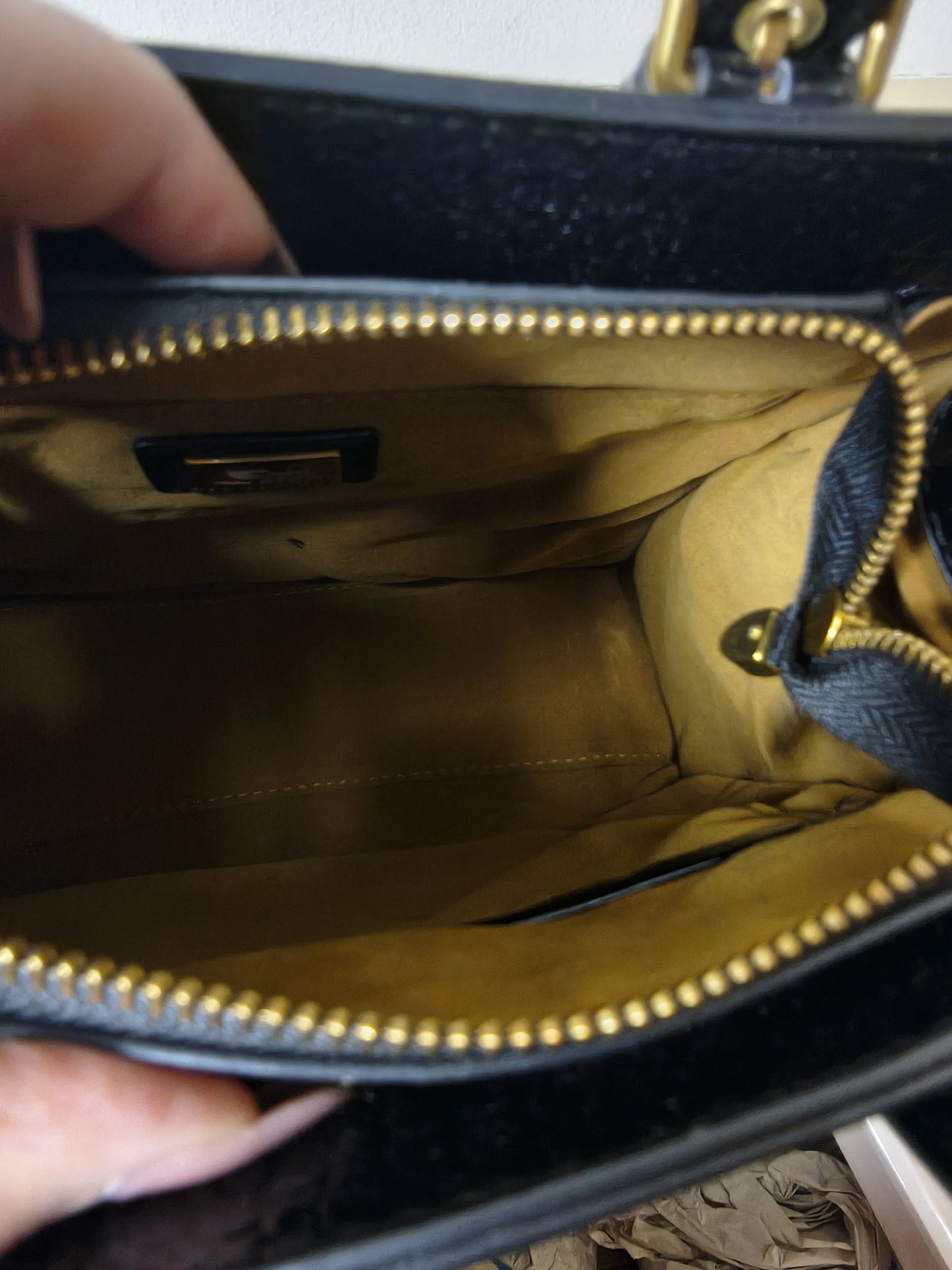 Black Crocodile Embossed Foam Print Purple Orchid Structured Bag (E86)