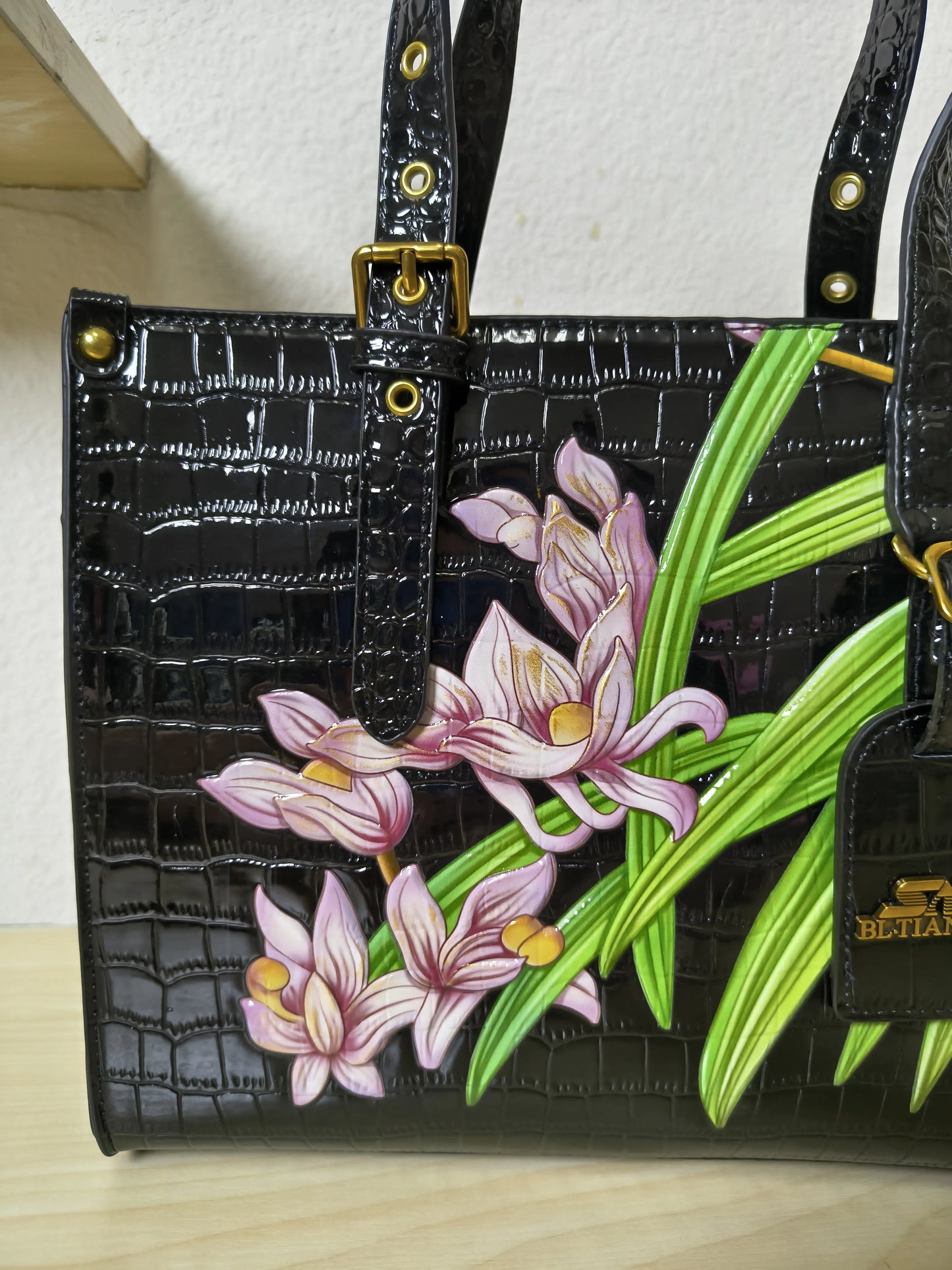 Black Crocodile Embossed Foam Print Pink-Purple Orchid Structured Bag (E88)