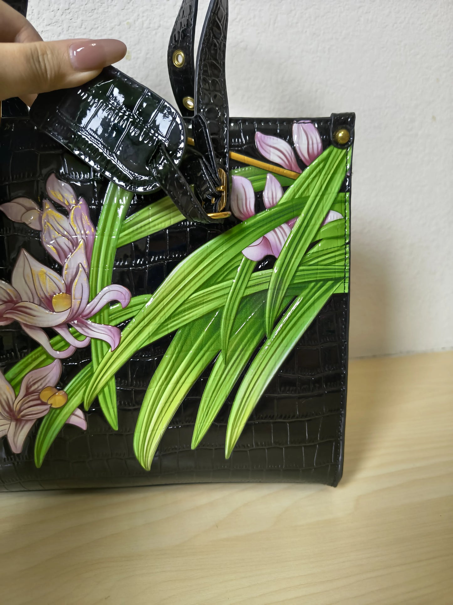 Black Crocodile Embossed Foam Print Pink-Purple Orchid Structured Bag (E88)