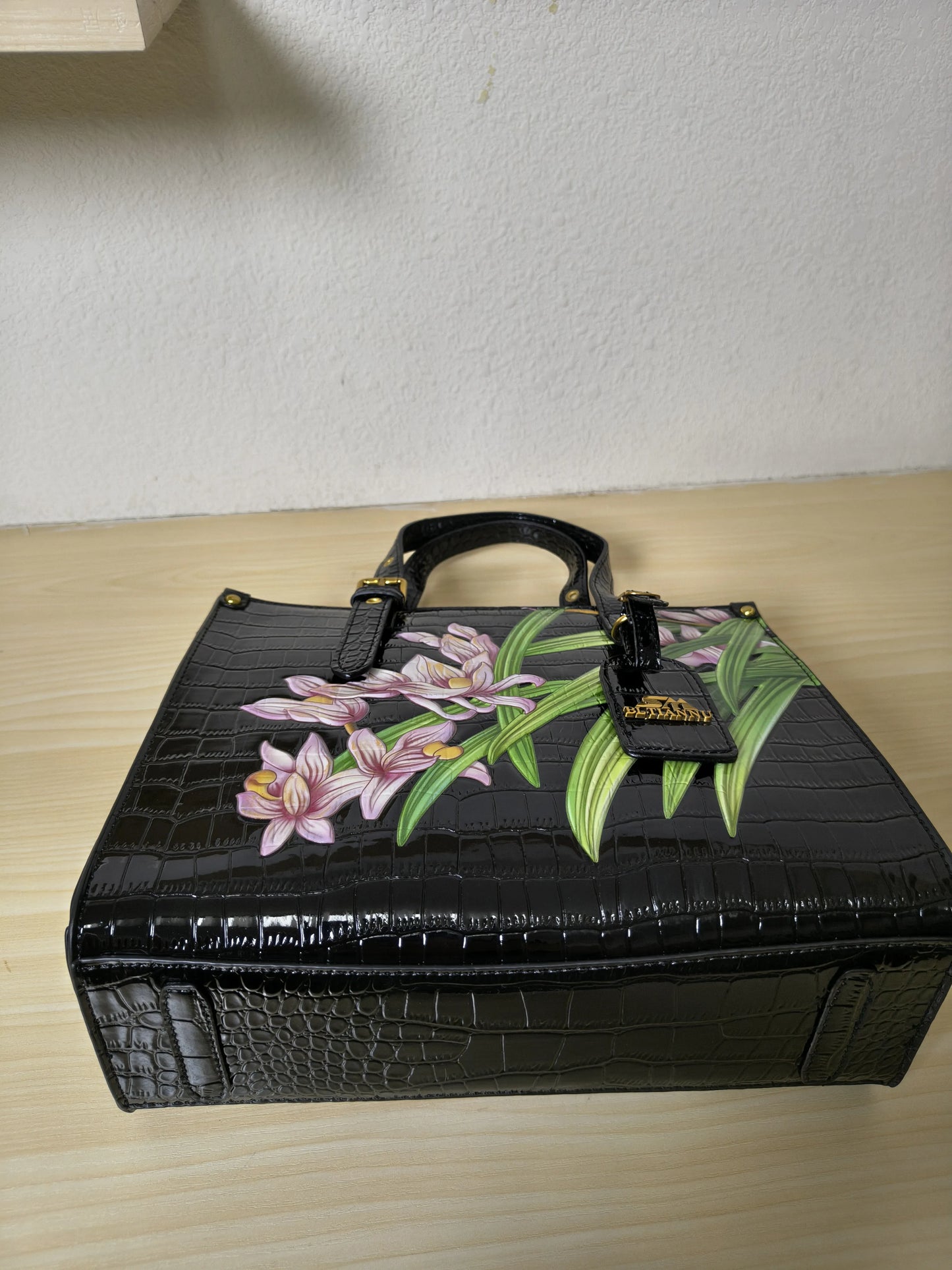 Black Crocodile Embossed Foam Print Pink-Purple Orchid Structured Bag (E88)