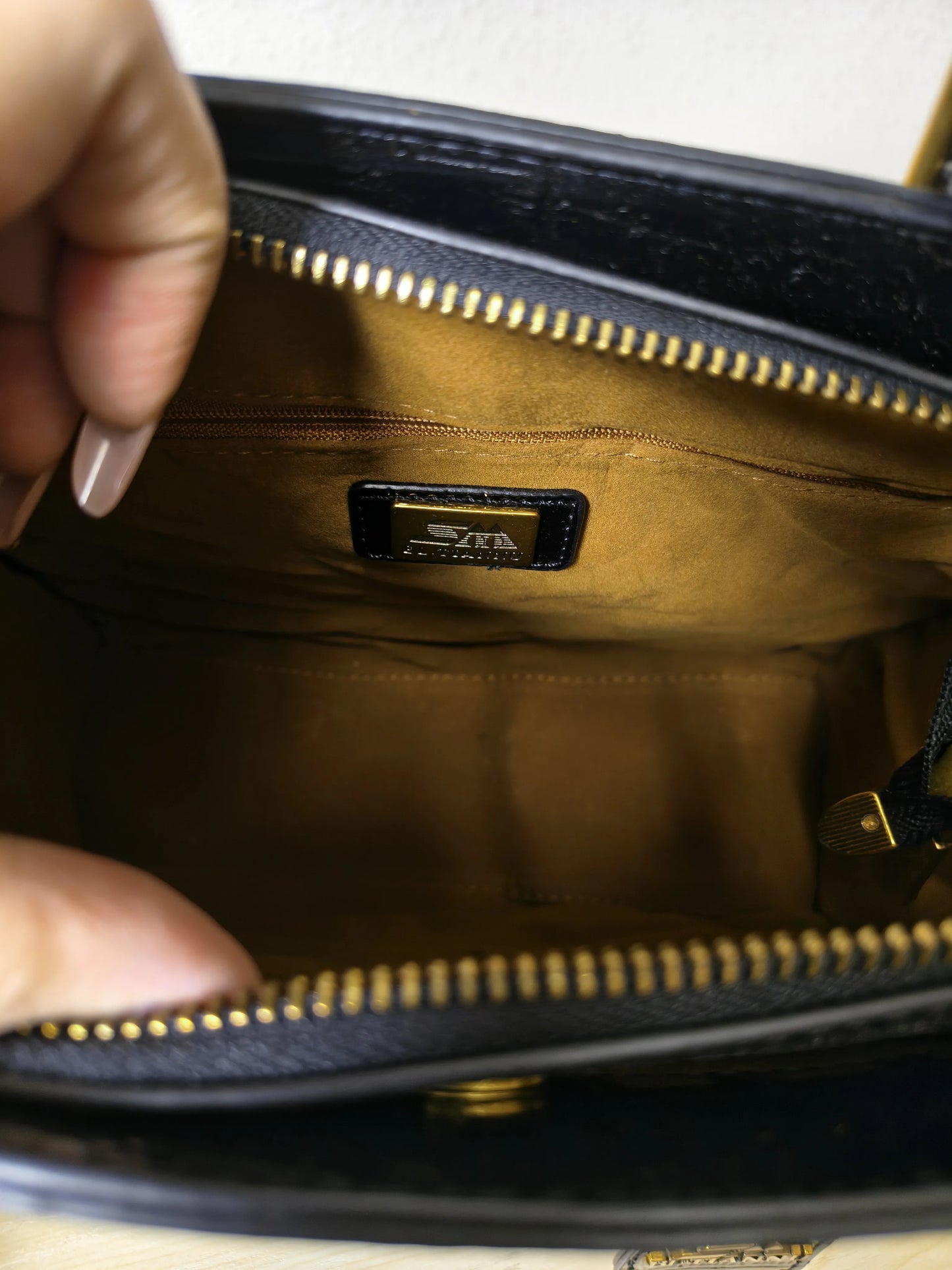 Black Crocodile Embossed Foam Print Pink Lotus Structured Bag (E90)