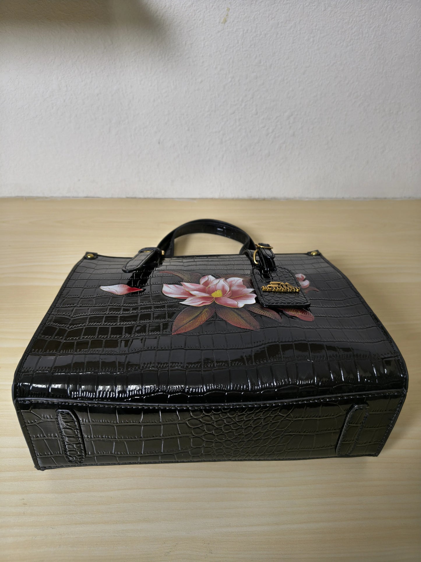 Black Crocodile Embossed Foam Print Red Lotus Structured Bag (E91)