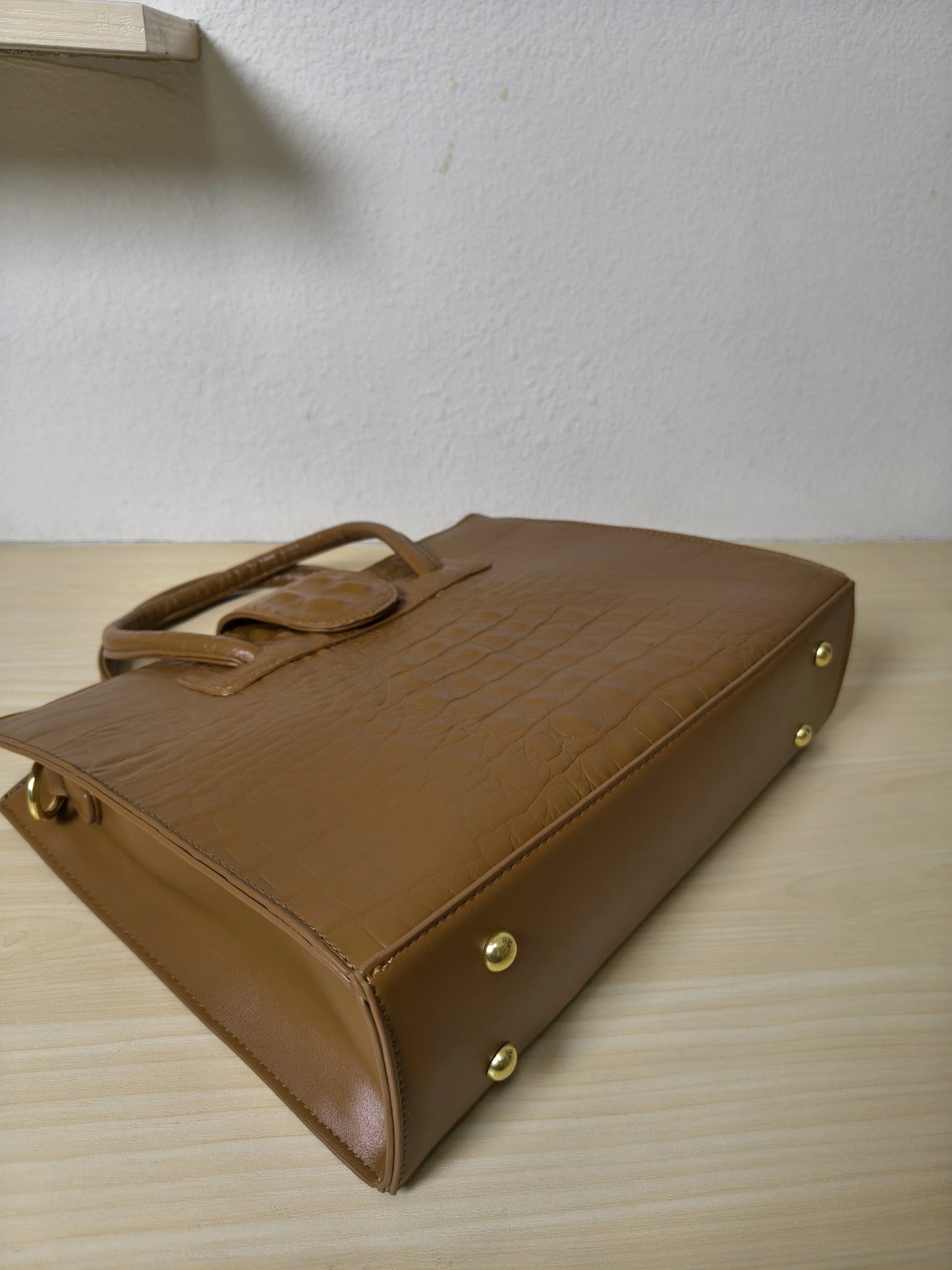 Yellowish Brown Crocodile Embossed Laptop Tote Bag (E92)