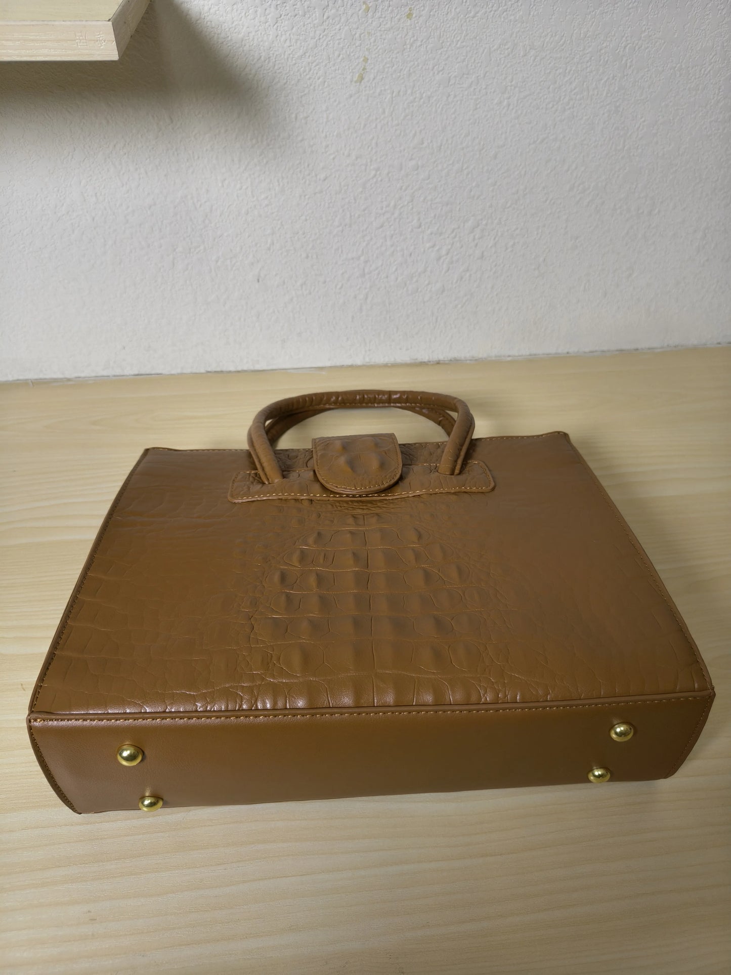 Yellowish Brown Crocodile Embossed Laptop Tote Bag (E92)