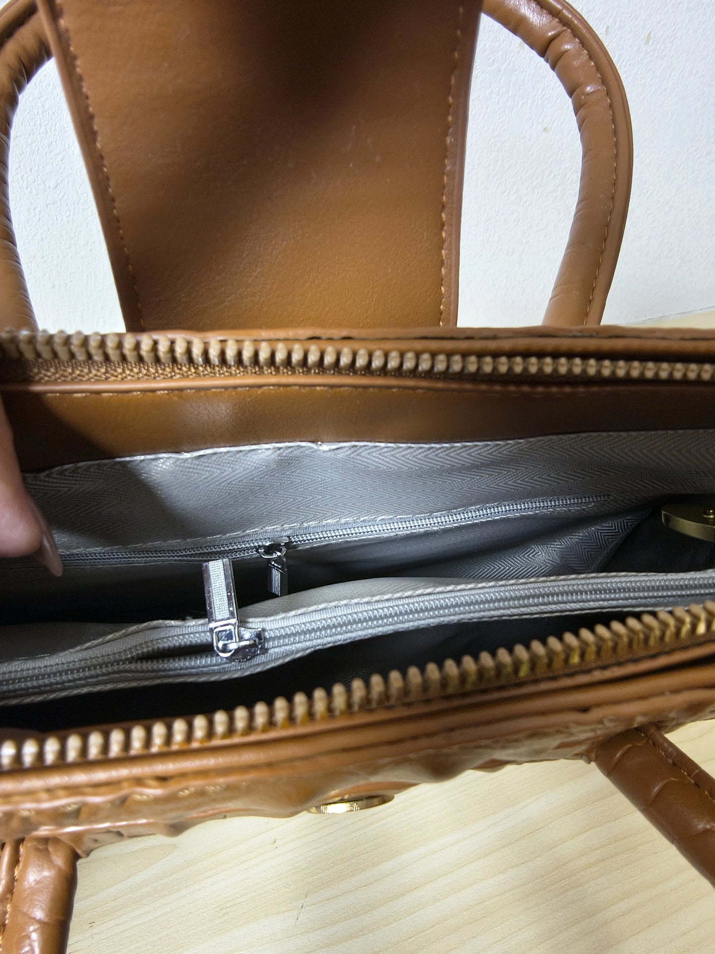 Yellowish Brown Crocodile Embossed Laptop Tote Bag (E92)