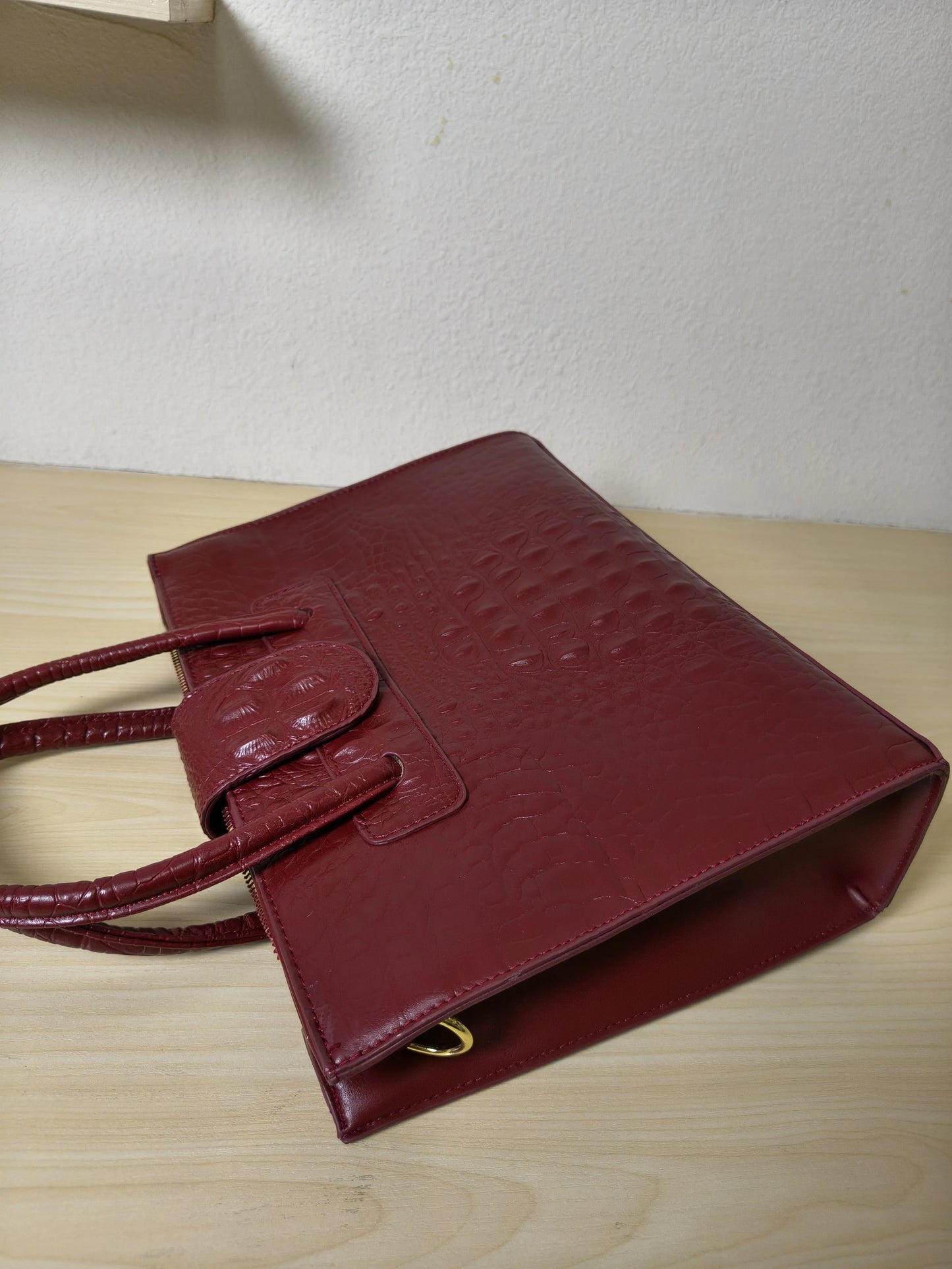Burgundy Crocodile Embossed Laptop Tote Bag (E94)