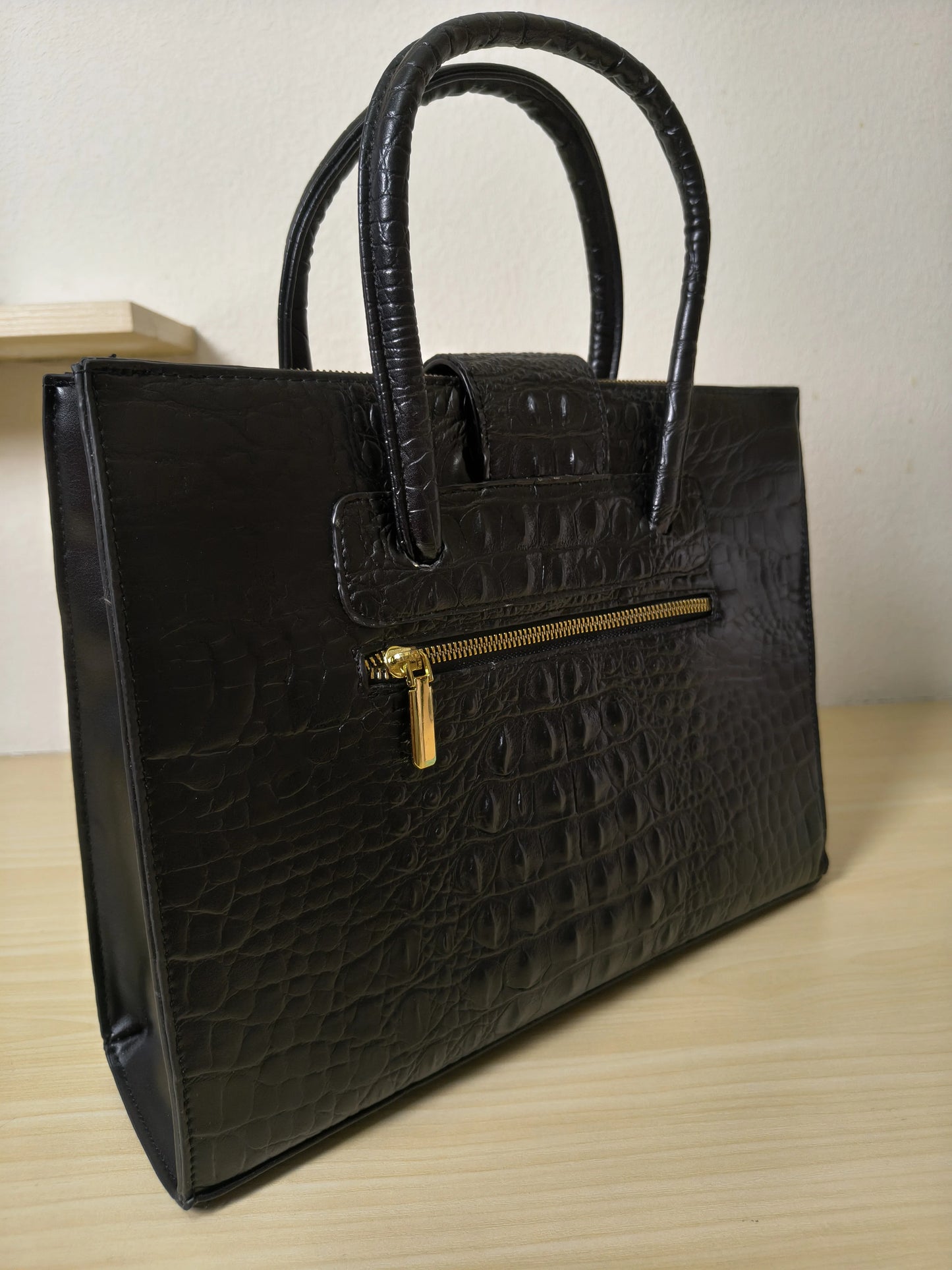 Black Crocodile Embossed Laptop Tote Bag (E95)