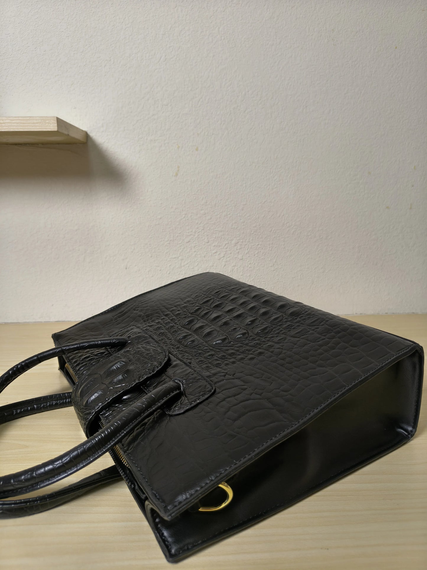 Black Crocodile Embossed Laptop Tote Bag (E95)