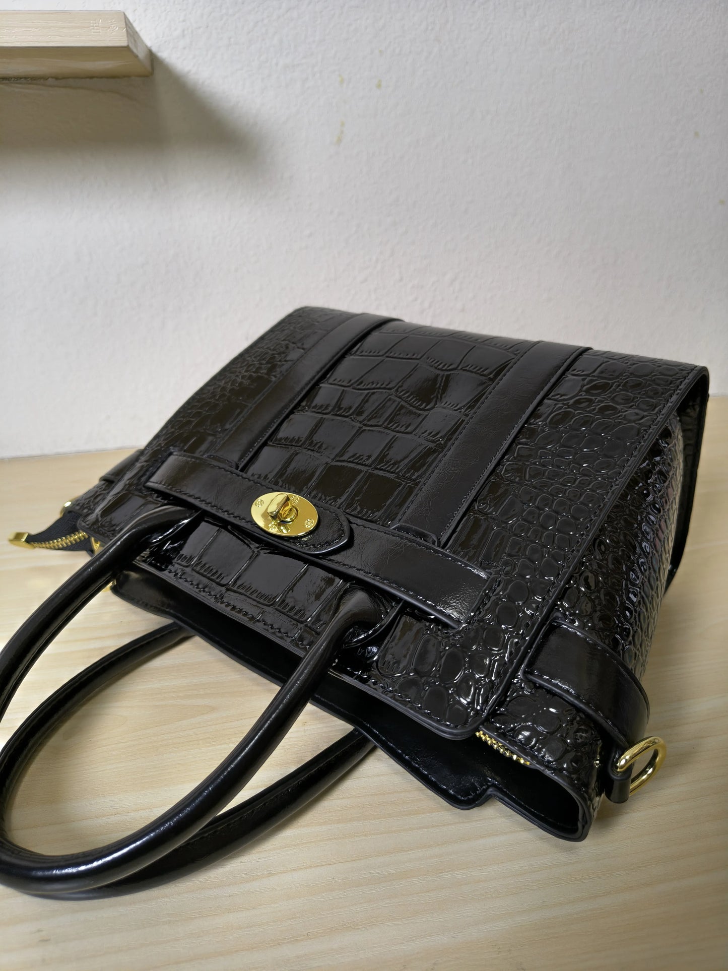Black Crocodile Embossed Structured Tote Bag (E96)