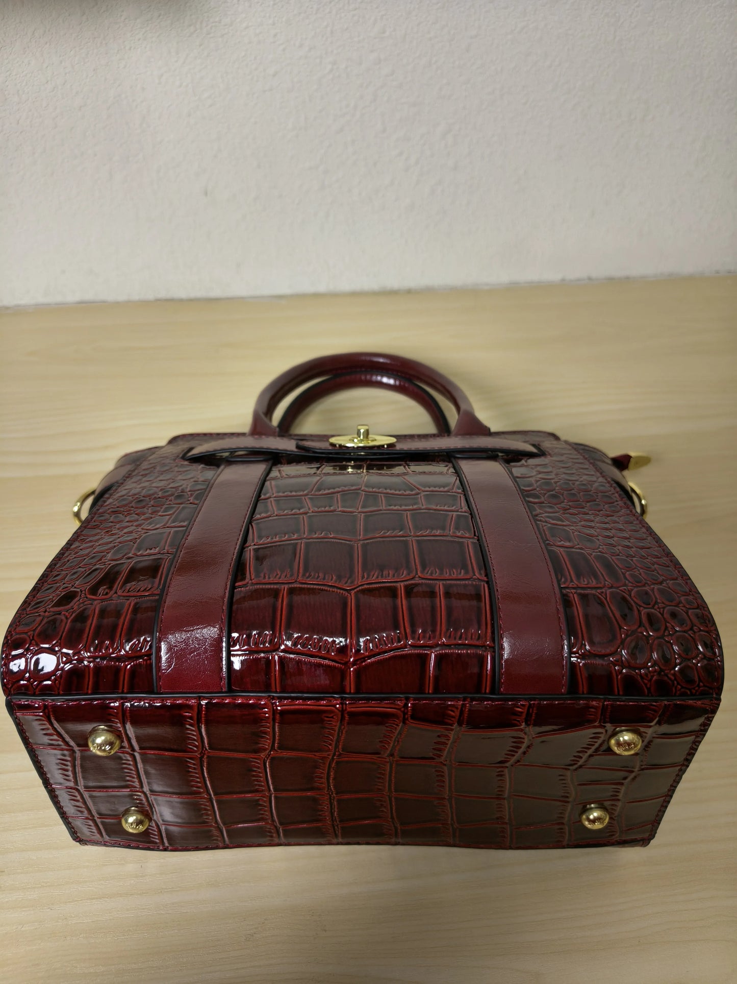 Burgundy Crocodile Embossed Structured Tote Bag (E98)