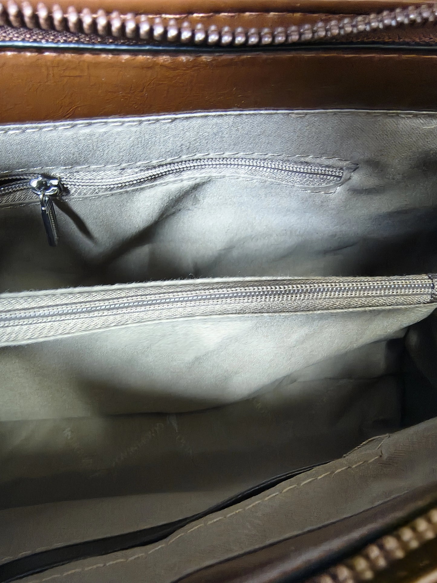 Caramel Gradient Crocodile Embossed Long Structured Bag (E100)