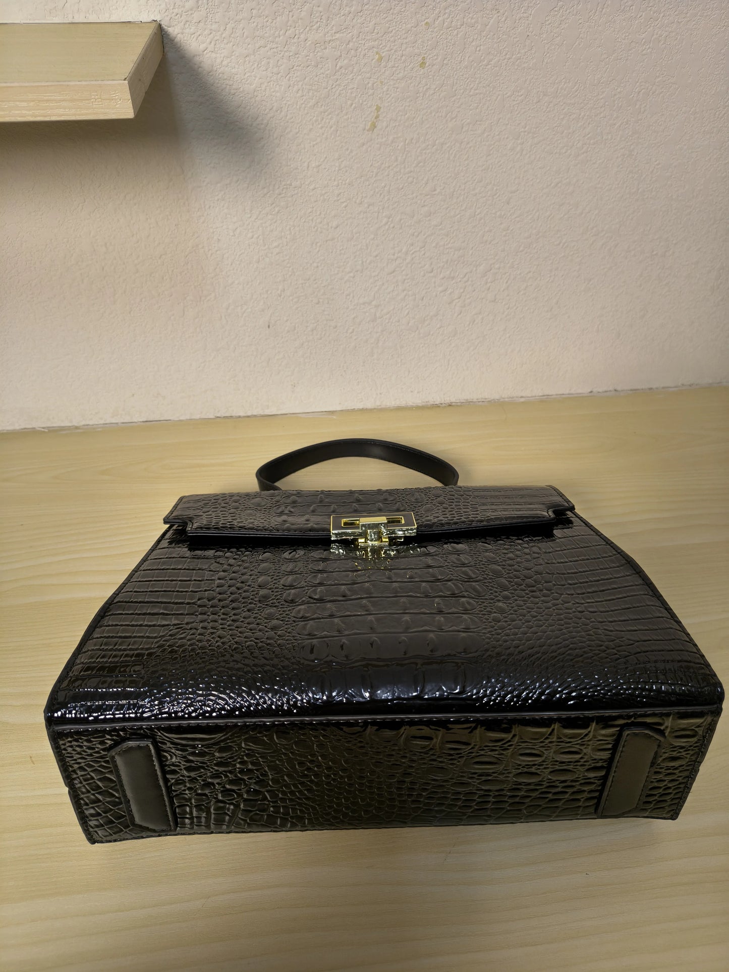 Black Crocodile Embossed Structured Bag (E105)