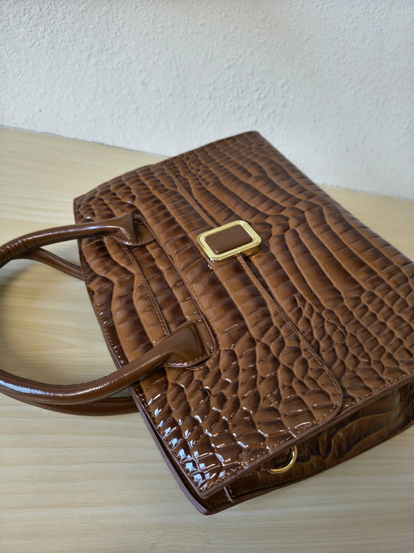 Caramel Crocodile Embossed Structured Bag (E111)