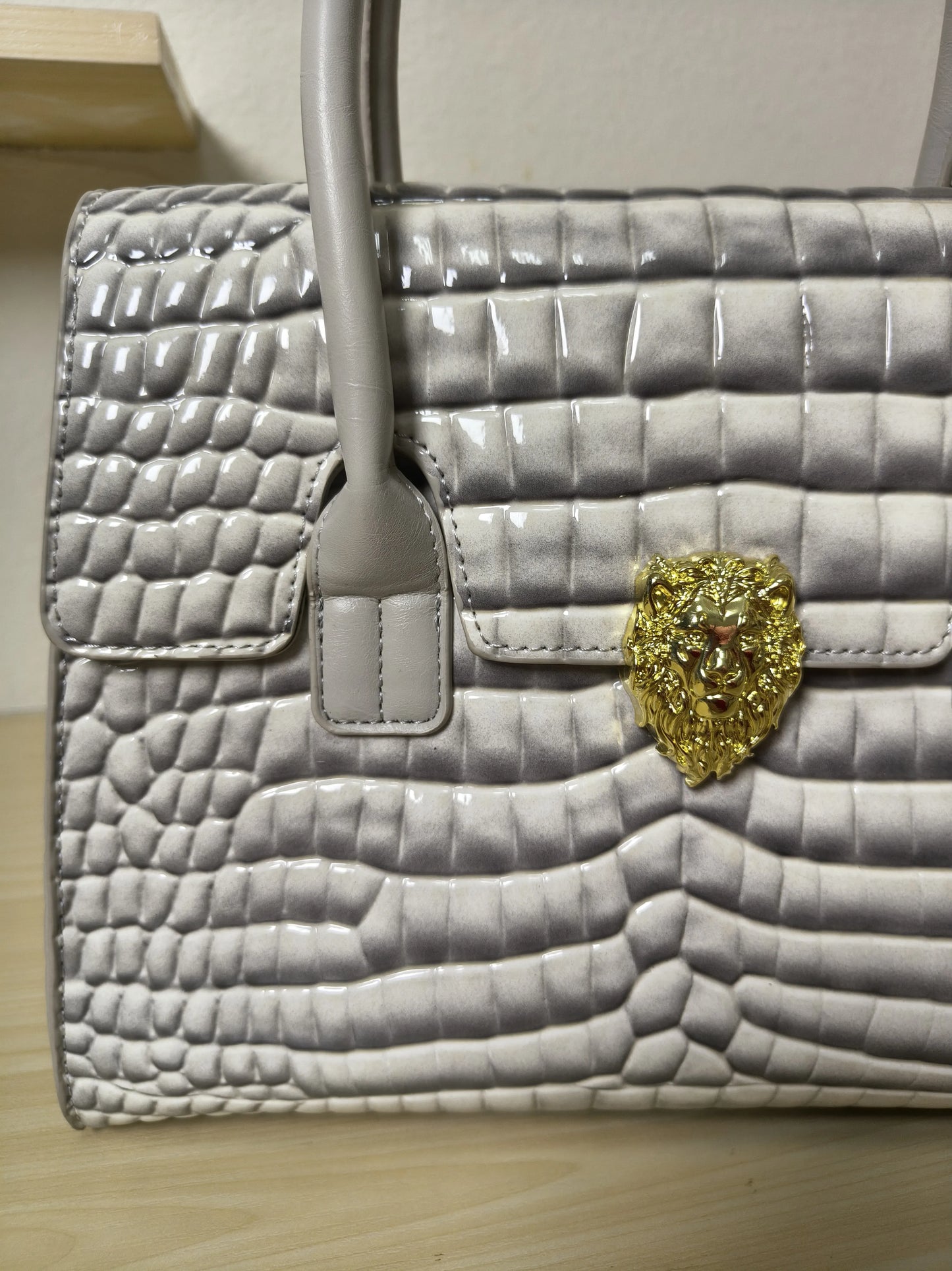 Trendy Light Grey Patent Croc Embossed Tote with Gold Buckle (E114)