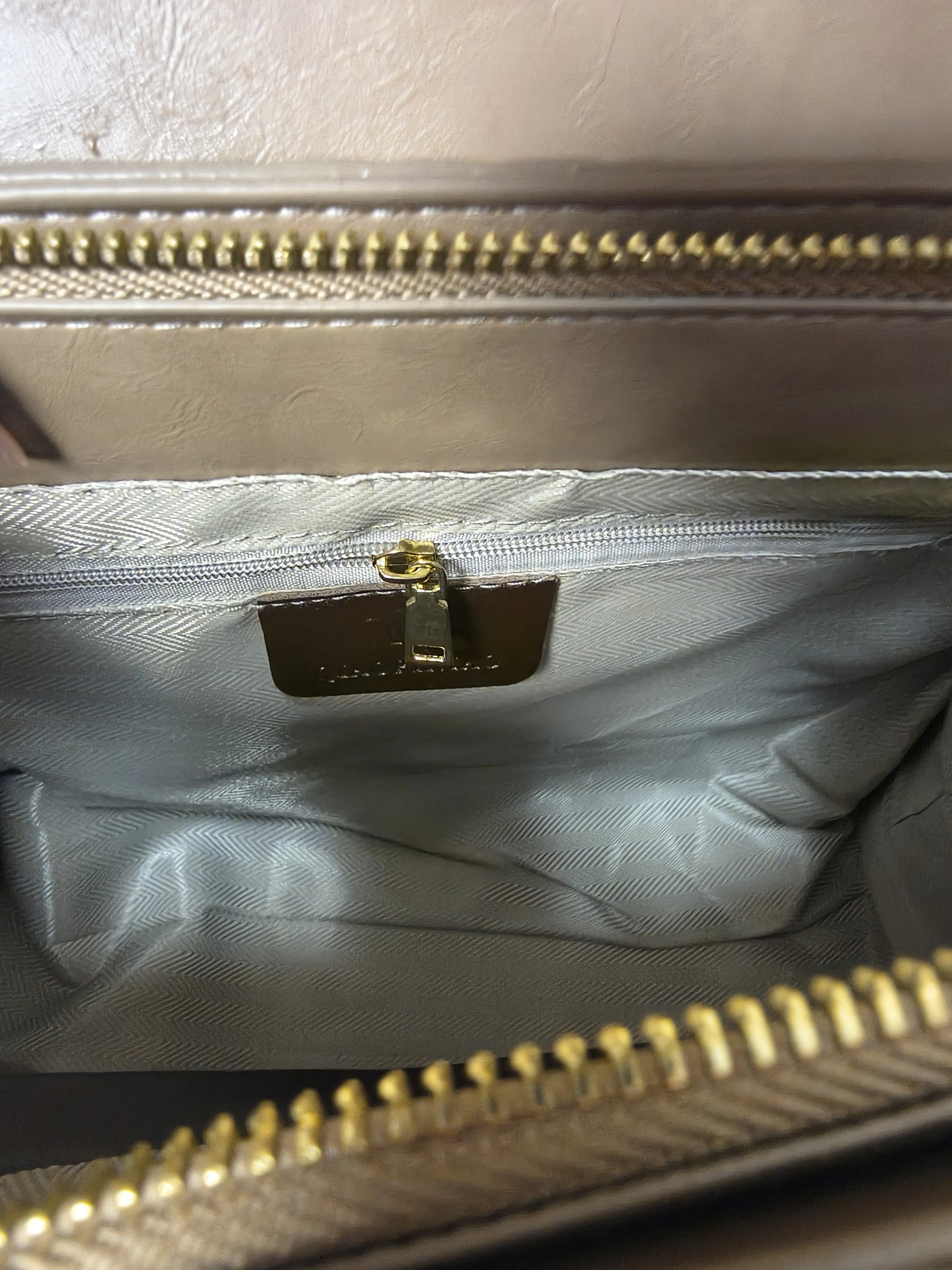 Trendy Khaki Patent Croc Embossed Tote with Gold Buckle (E116)