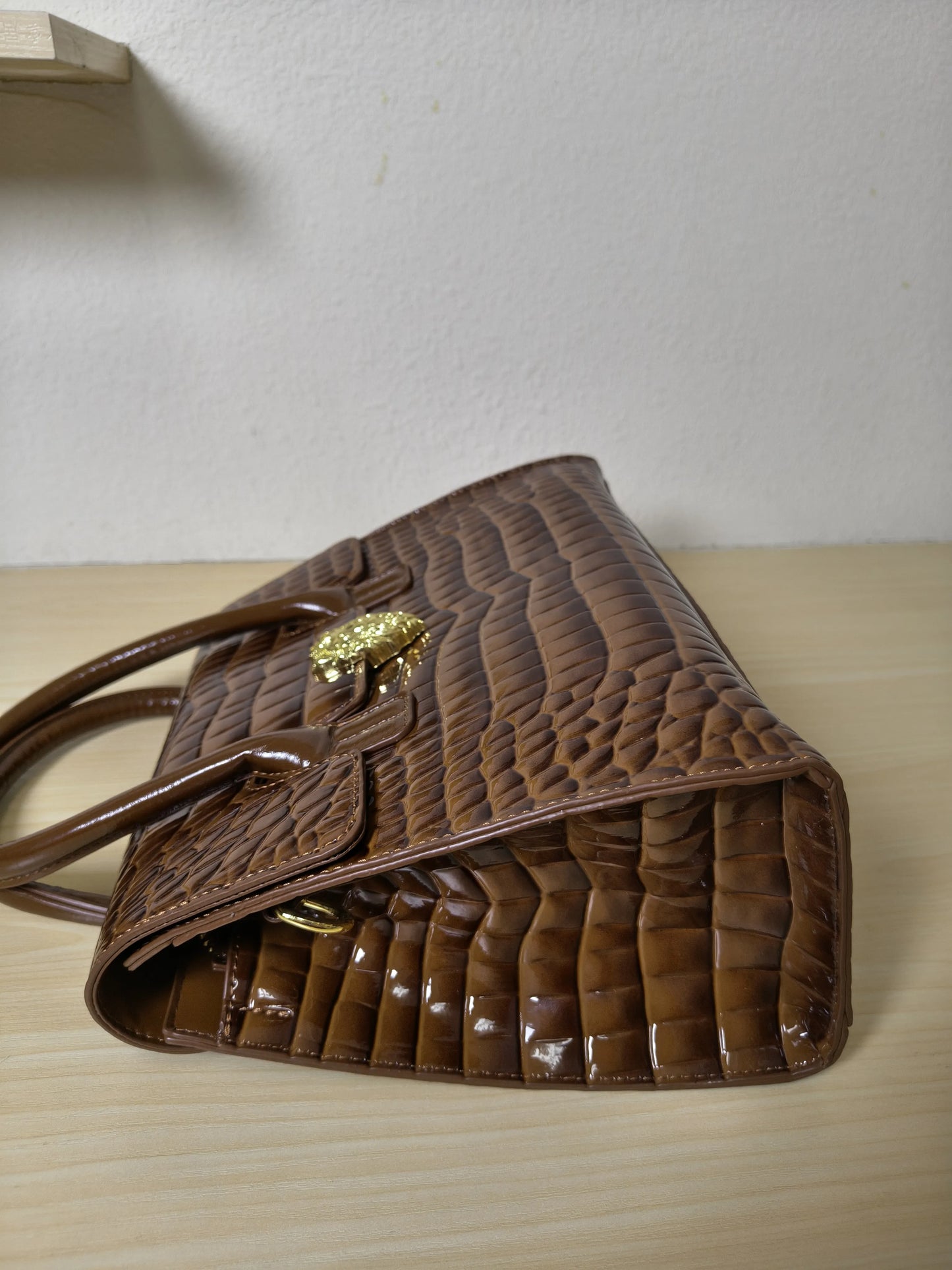 Trendy Caramel Brown Patent Croc Embossed Tote with Gold Buckle (E117)