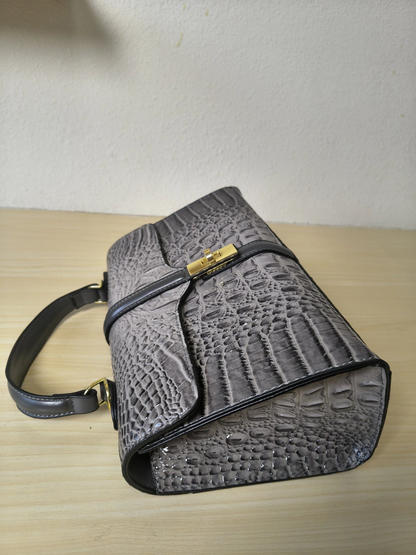 Dark Grey Gradient Crocodile Embossed Boston Bag (E120)