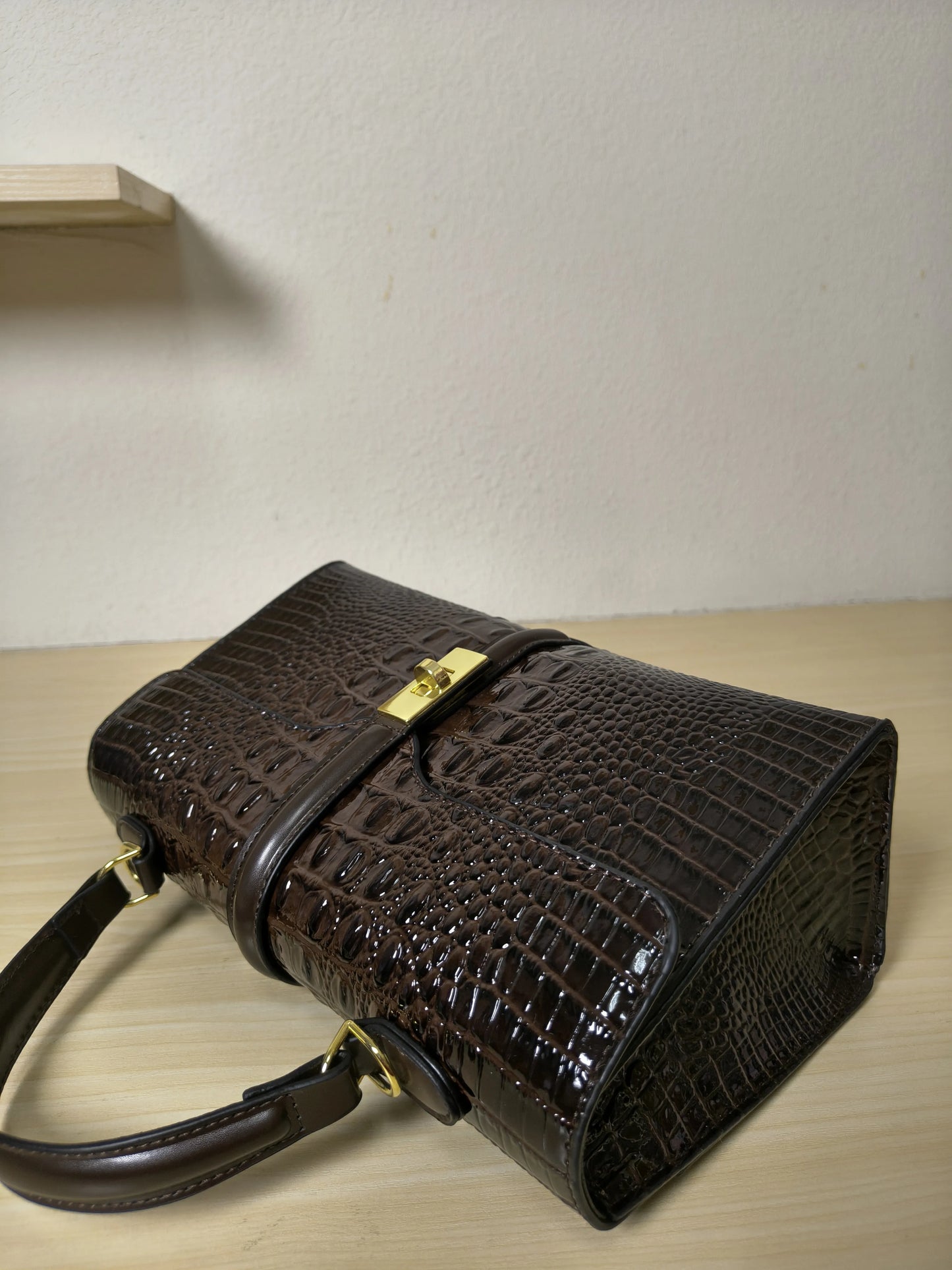 Brown Gradient Crocodile Embossed Boston Bag (E122)