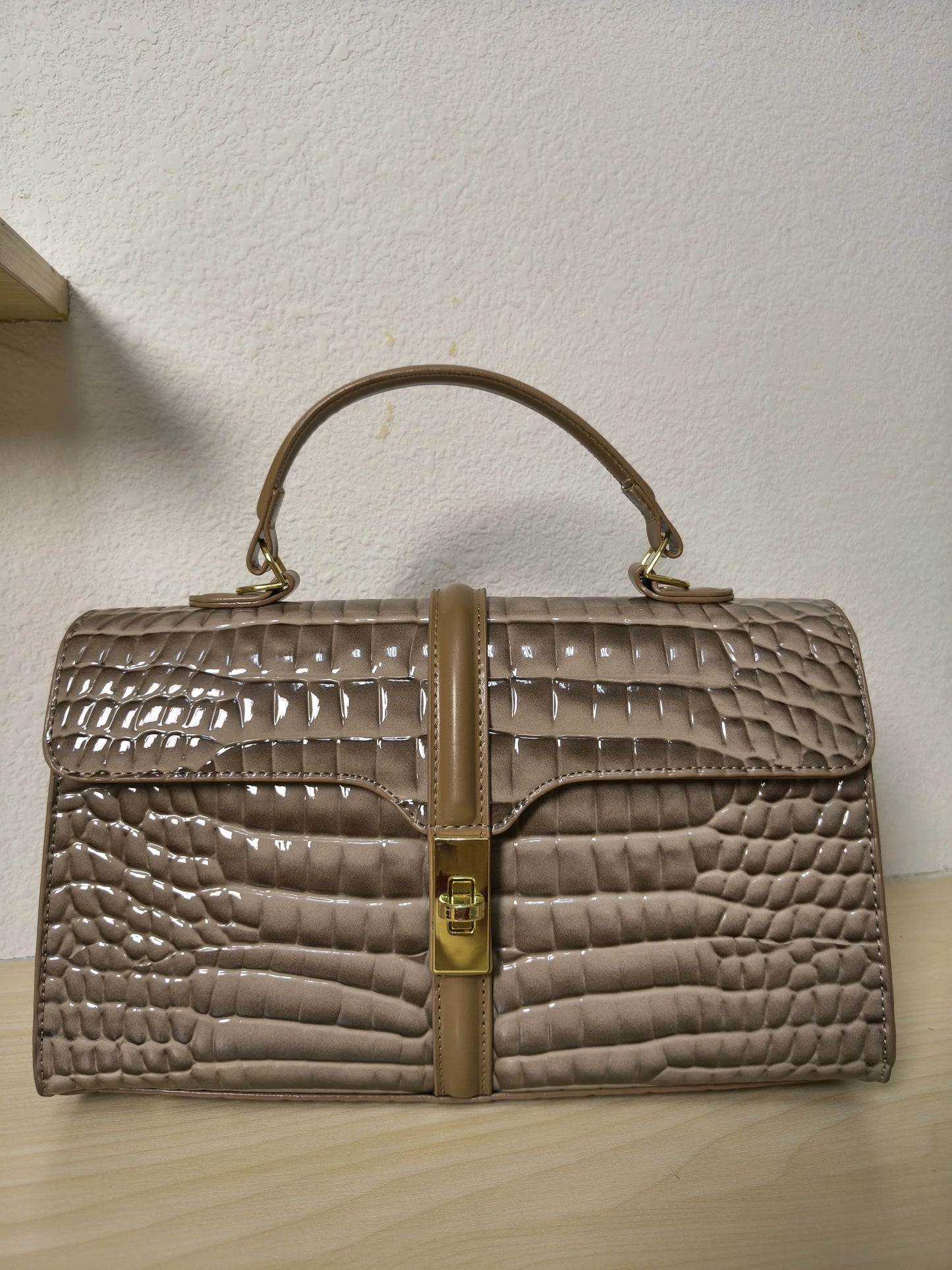 Khaki High Gloss Arch Bead Crocodile Embossed Boston Bag (E123)