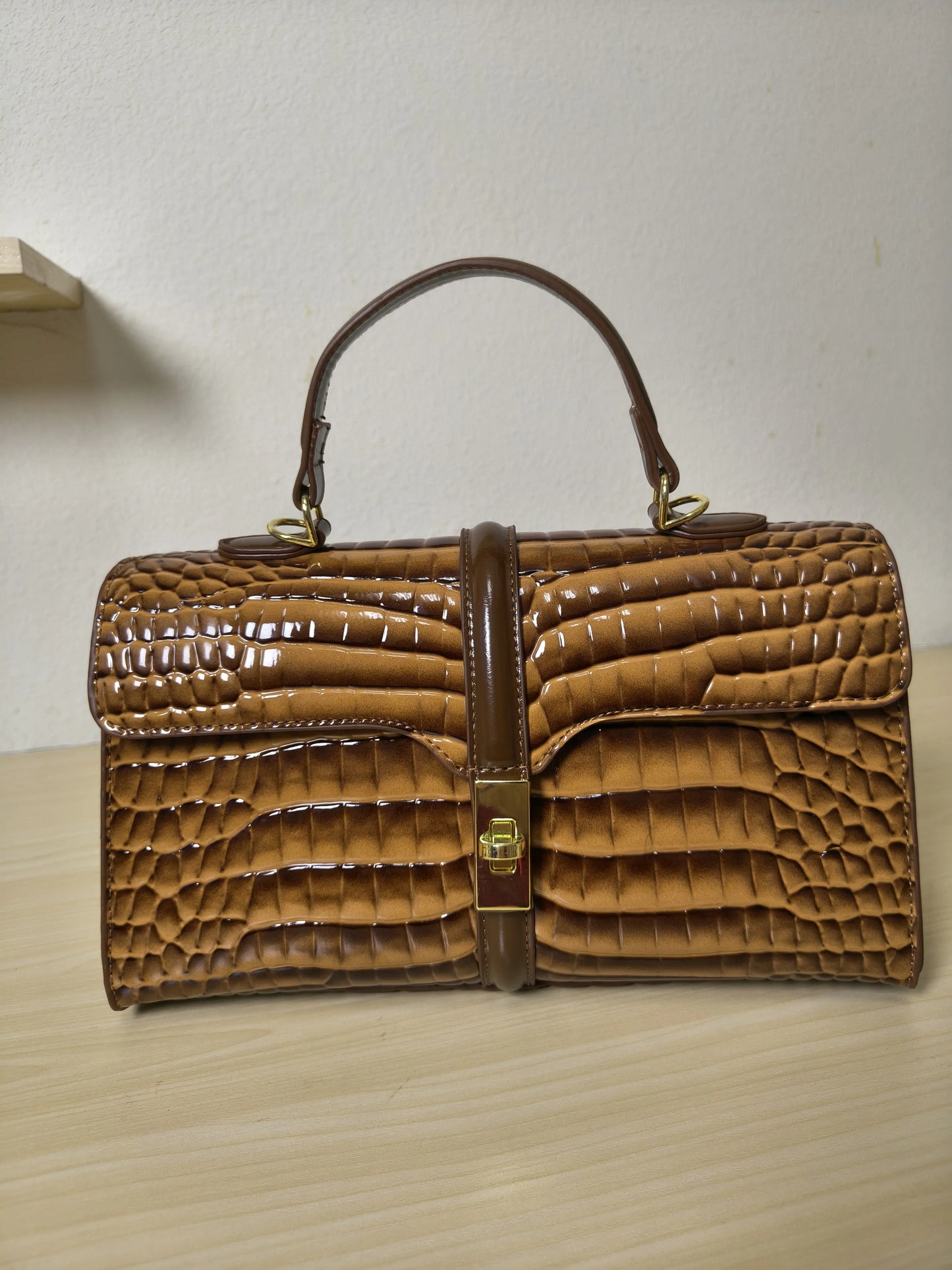 Caramel High Gloss Arch Bead Crocodile Embossed Boston Bag (E124)