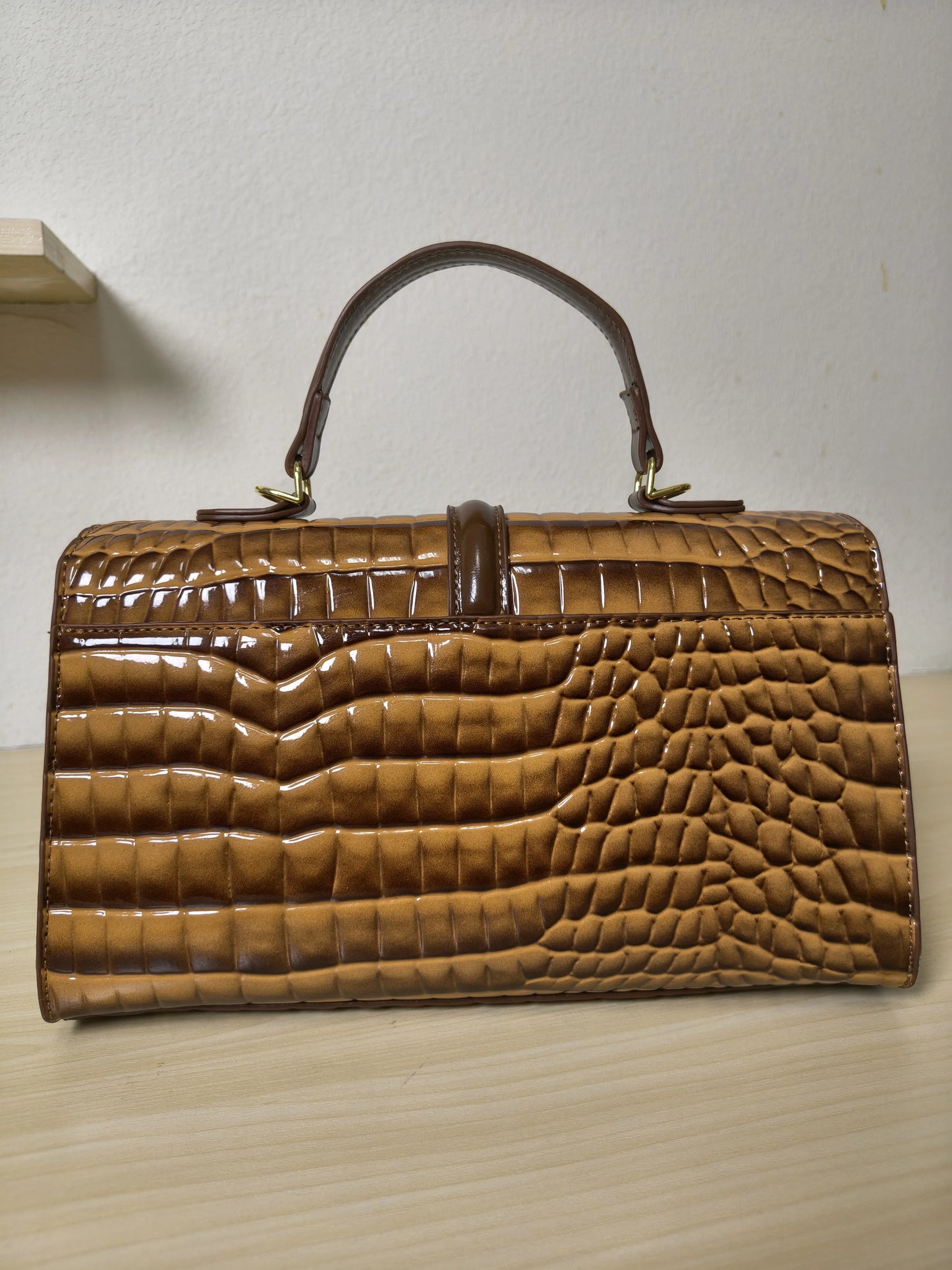 Caramel High Gloss Arch Bead Crocodile Embossed Boston Bag (E124)