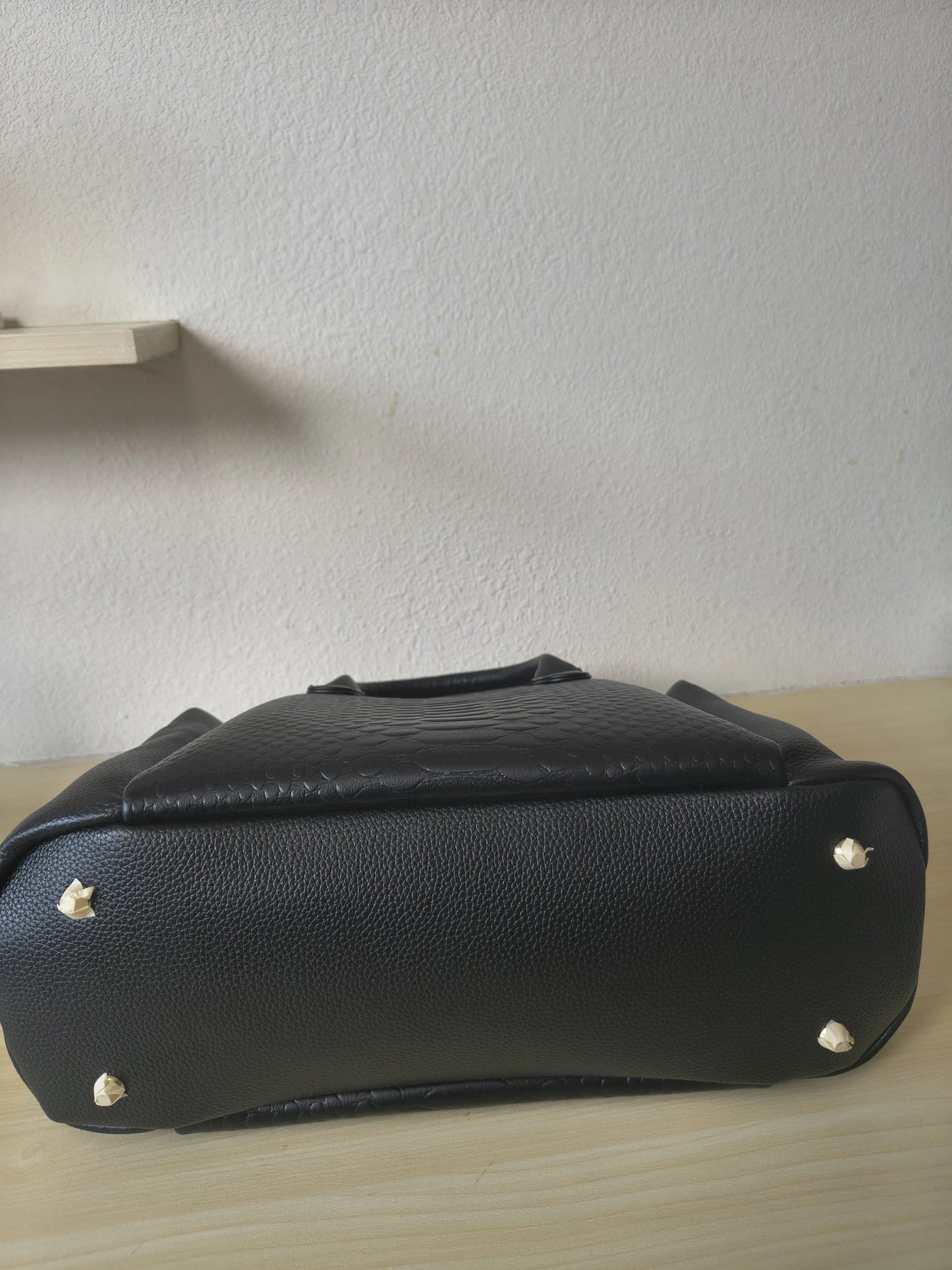 Black 3D Python & Fish Scale Embossed Boston Bag (E129)