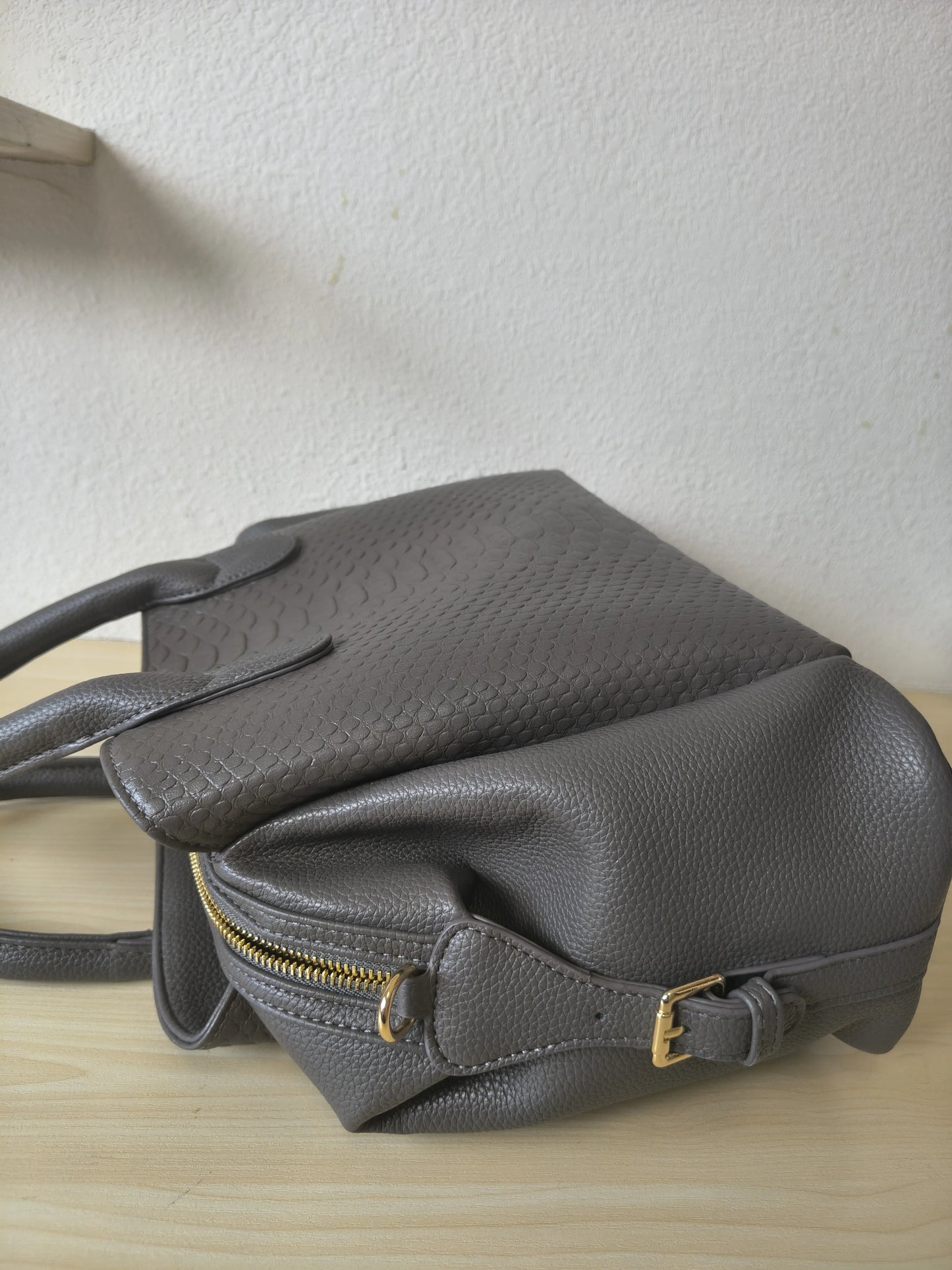 Grey 3D Python & Fish Scale Embossed Boston Bag (E130)