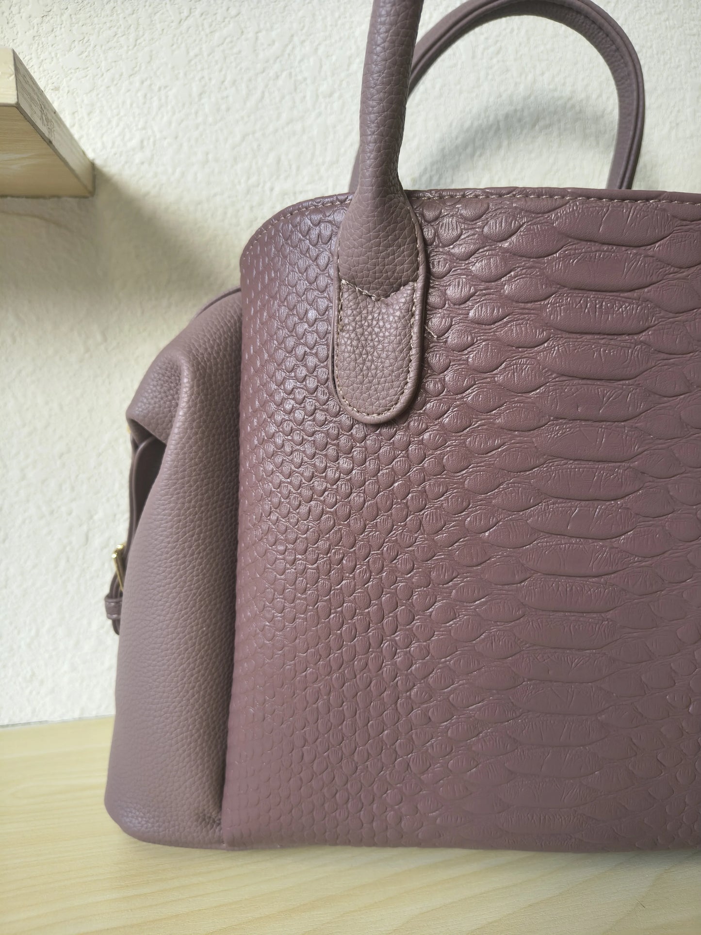 Light Purple 3D Python & Fish Scale Embossed Boston Bag (E132)