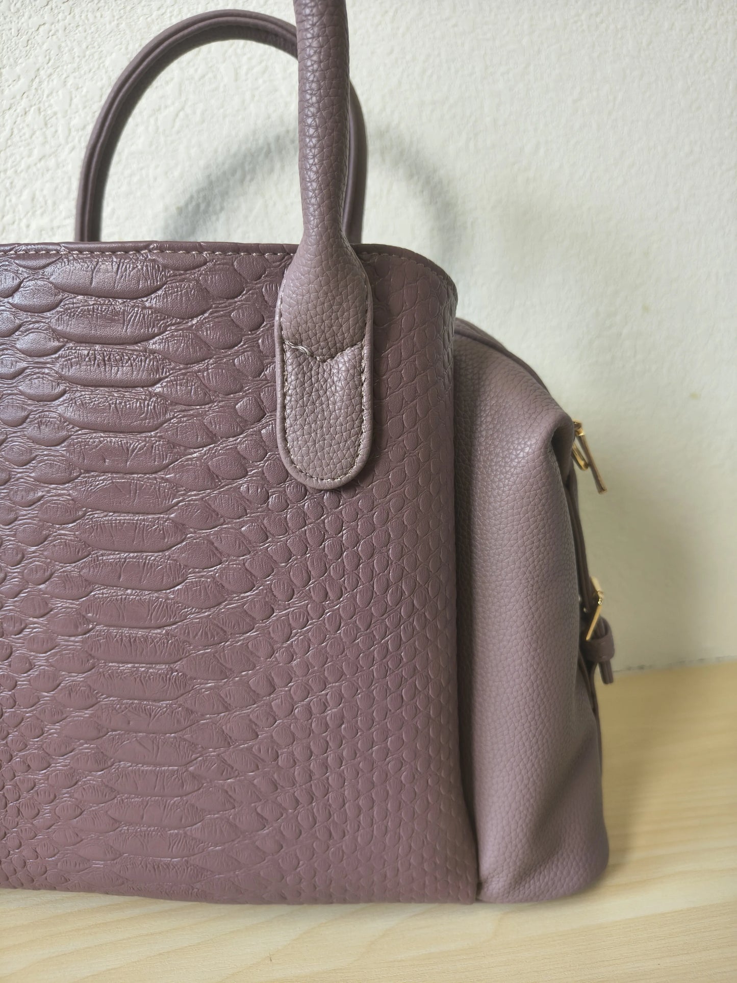 Light Purple 3D Python & Fish Scale Embossed Boston Bag (E132)