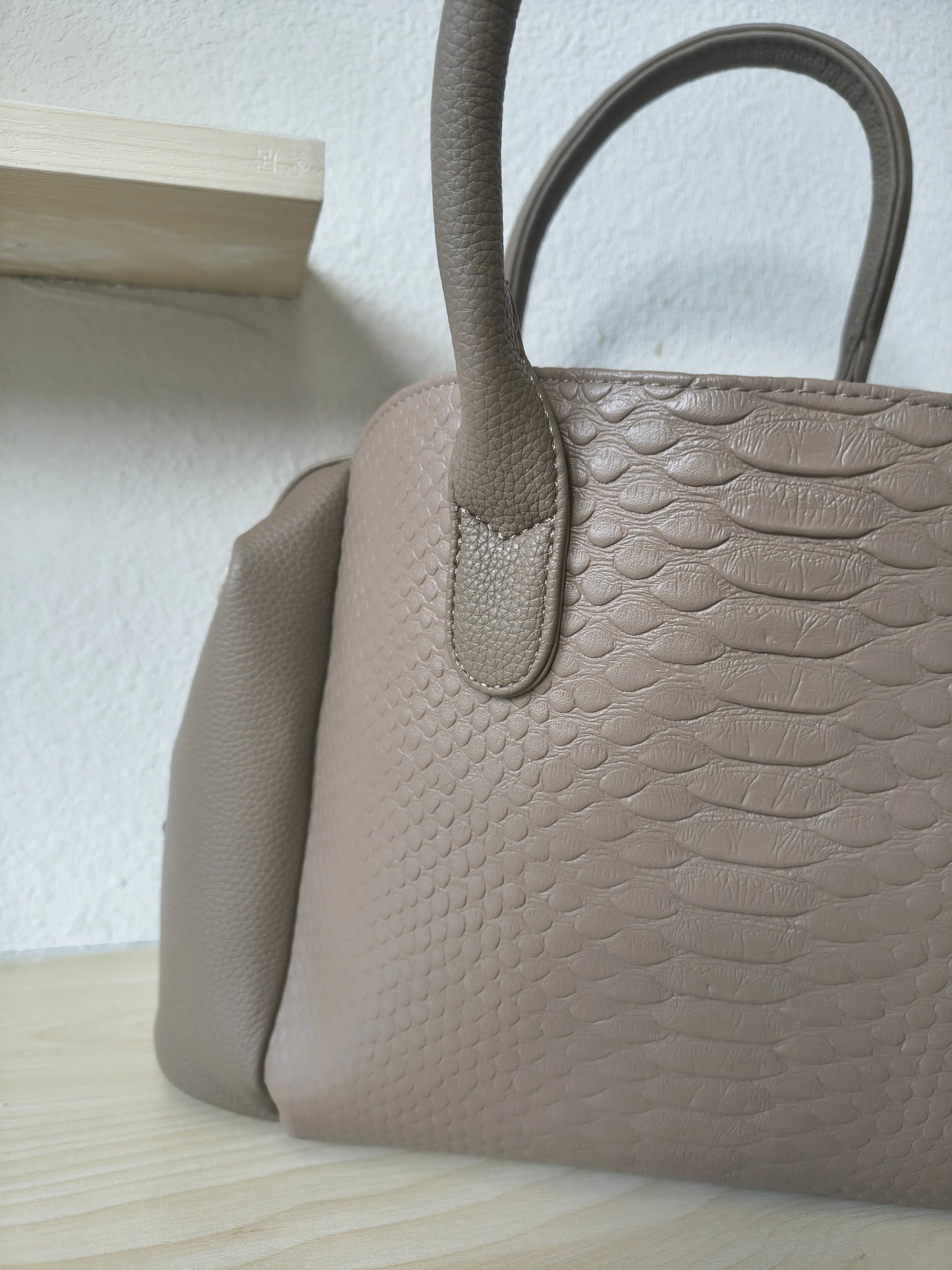 Khaki 3D Python & Fish Scale Embossed Boston Bag (E133)