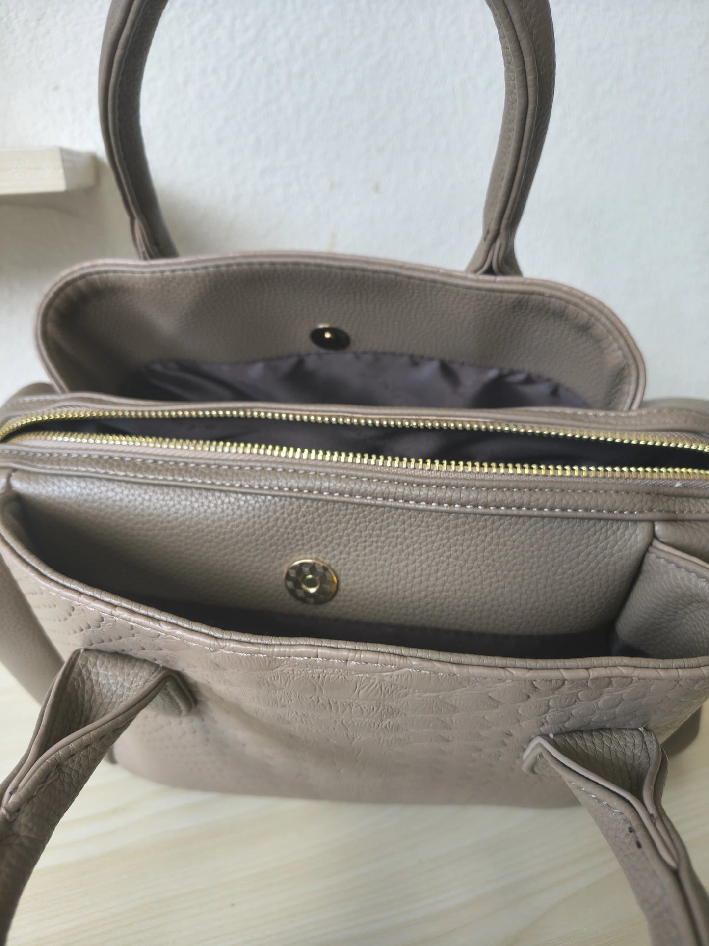 Khaki 3D Python & Fish Scale Embossed Boston Bag (E133)