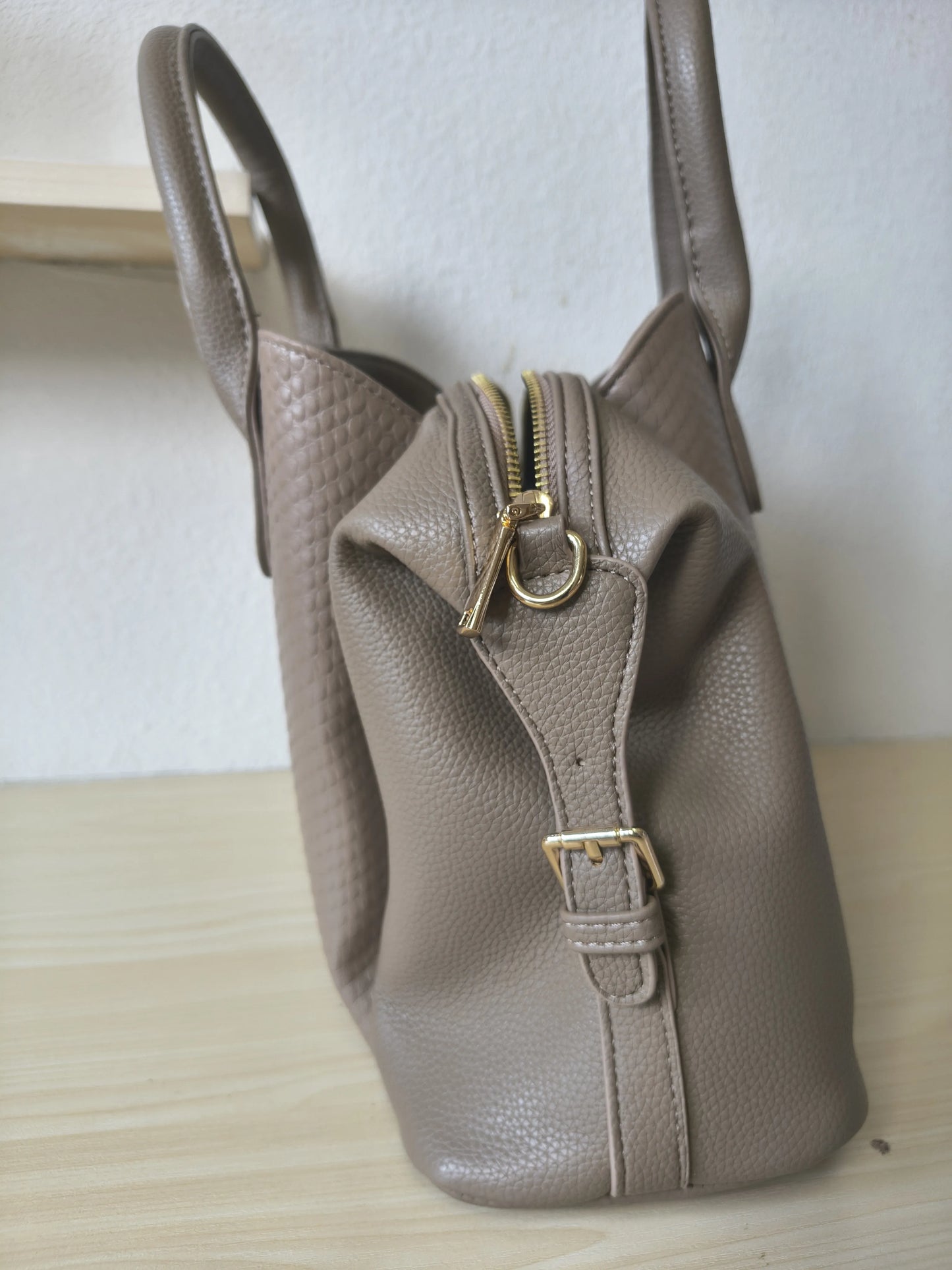 Khaki 3D Python & Fish Scale Embossed Boston Bag (E133)