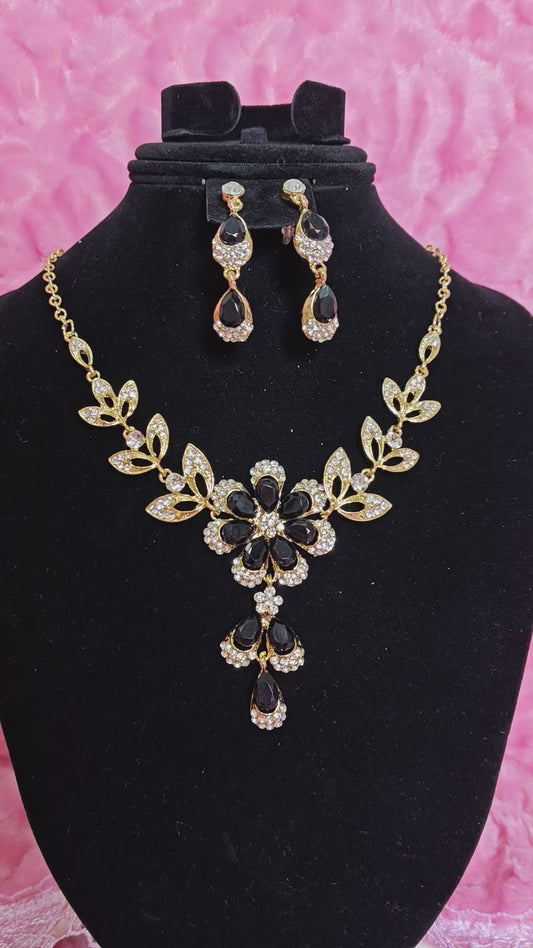 Gilded Onyx Crystal Flower Vine Necklace & Earring Set