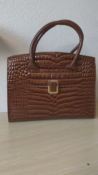 Caramel Crocodile Embossed Structured Bag (E111)